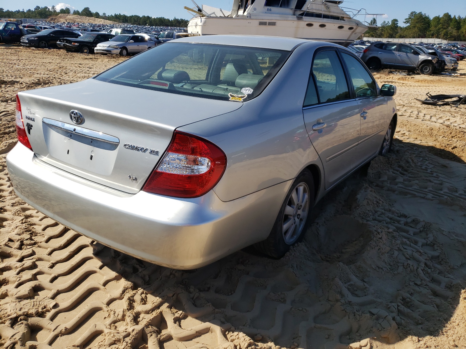 Photo 4 from auction – 2003 TOYOTA CAMRY LE with VIN 4T1BF32K53U554652