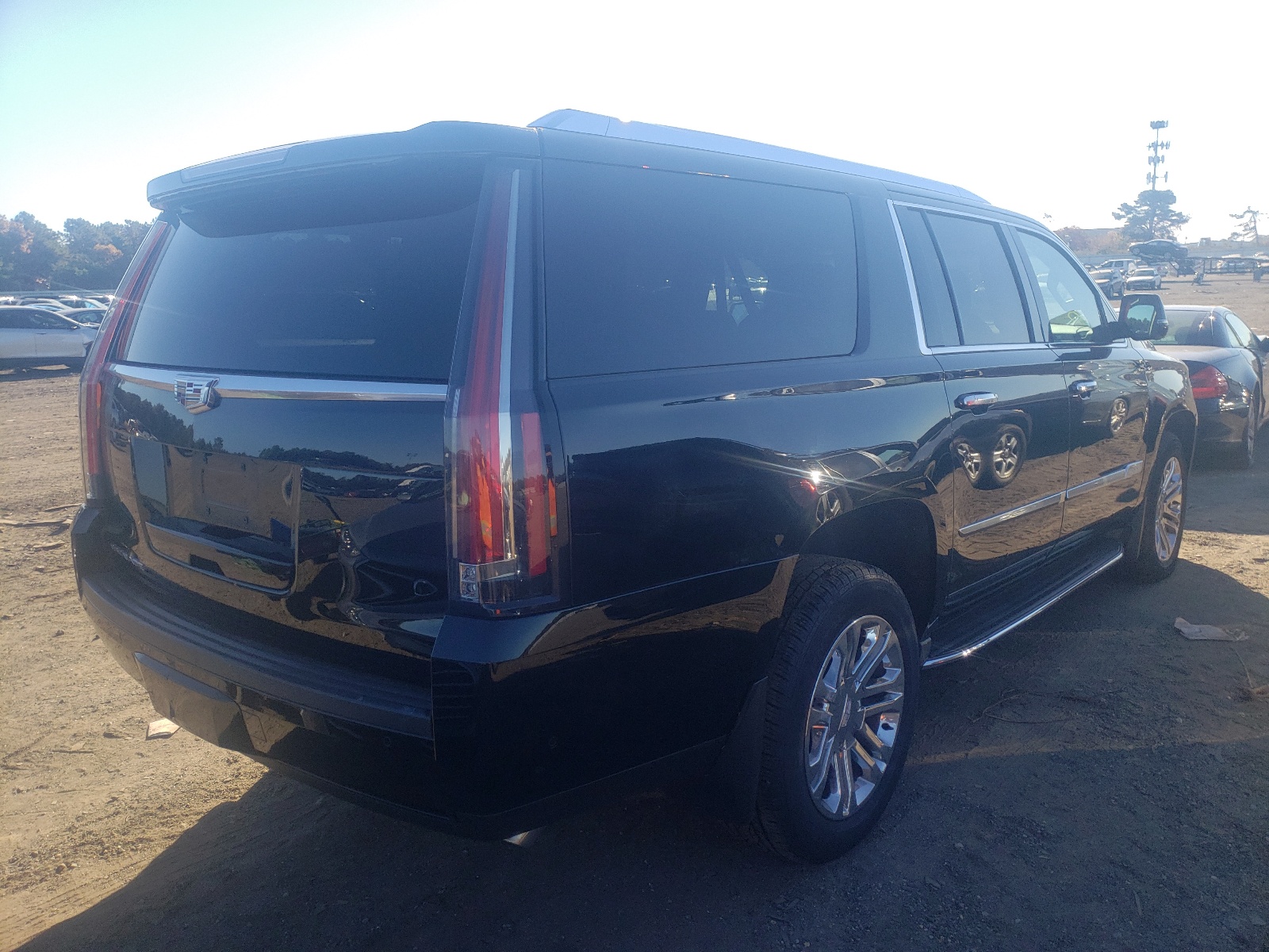 Photo 4 from auction – 2018 CADILLAC ESCALADE E with VIN 1GYS4GKJ5JR324967