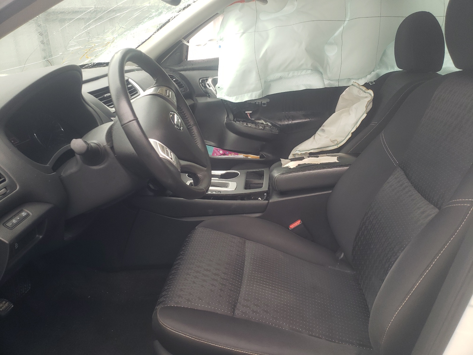 Photo 5 from auction – 2016 NISSAN ALTIMA 2.5 with VIN 1N4AL3AP5GC134025