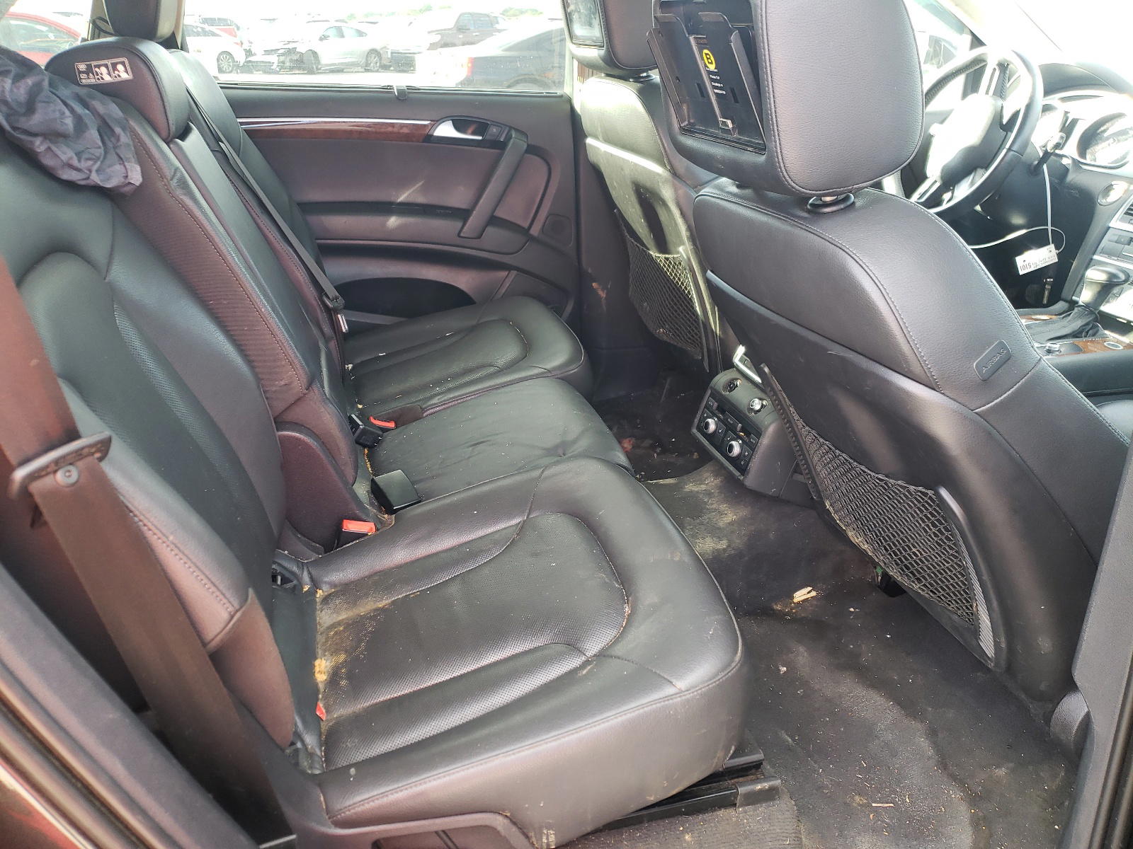 Photo 6 from auction – 2014 AUDI Q7 PRESTIG with VIN WA1DGAFE2ED017978