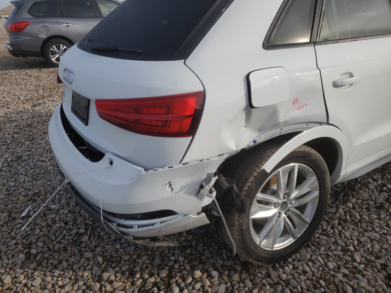 Photo 9 from auction – 2018 AUDI Q3 PREMIUM with VIN WA1BCCFS5JR028197