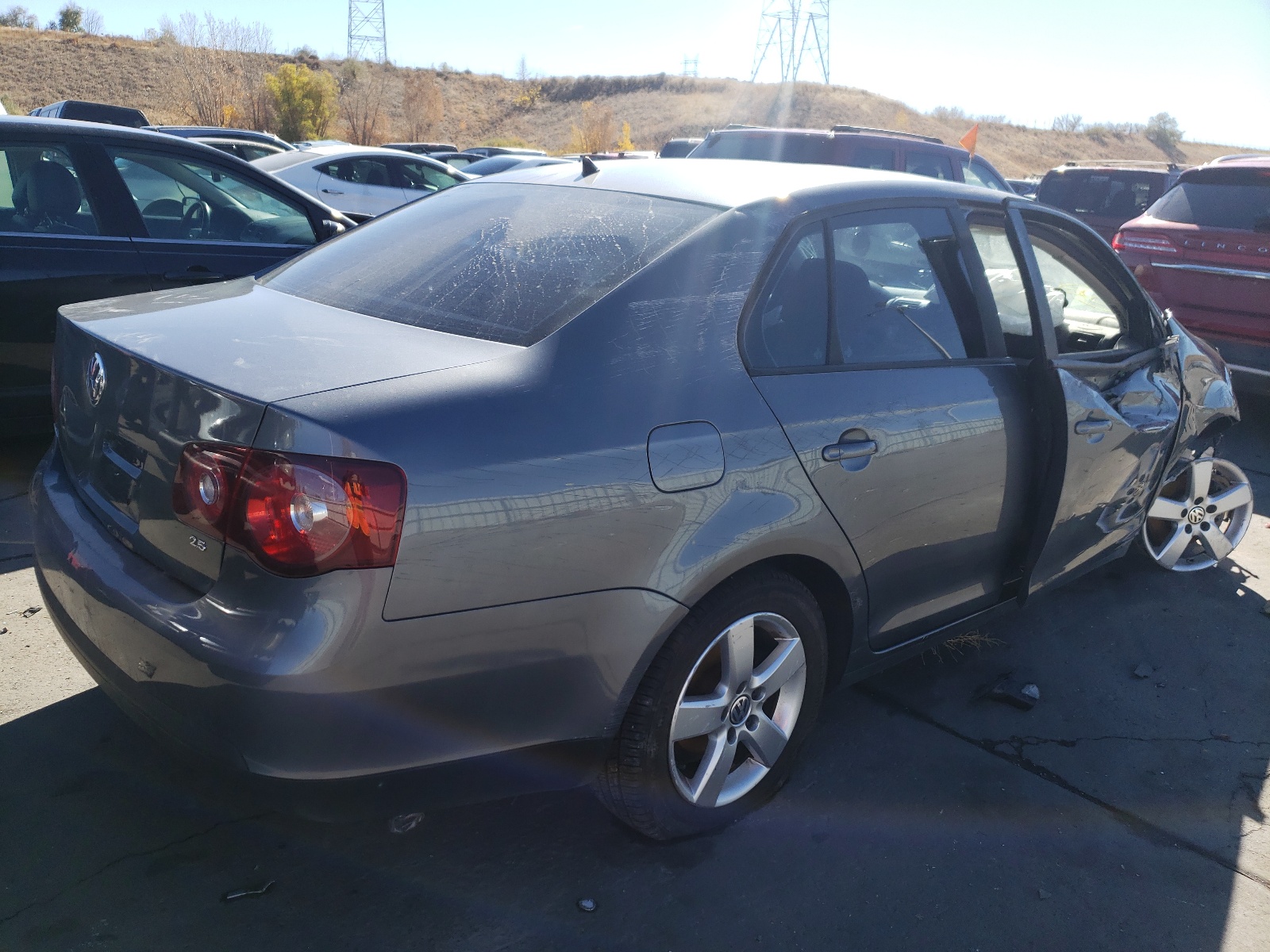 Photo 4 from auction – 2008 VOLKSWAGEN JETTA S with VIN 3VWJM71K68M075986