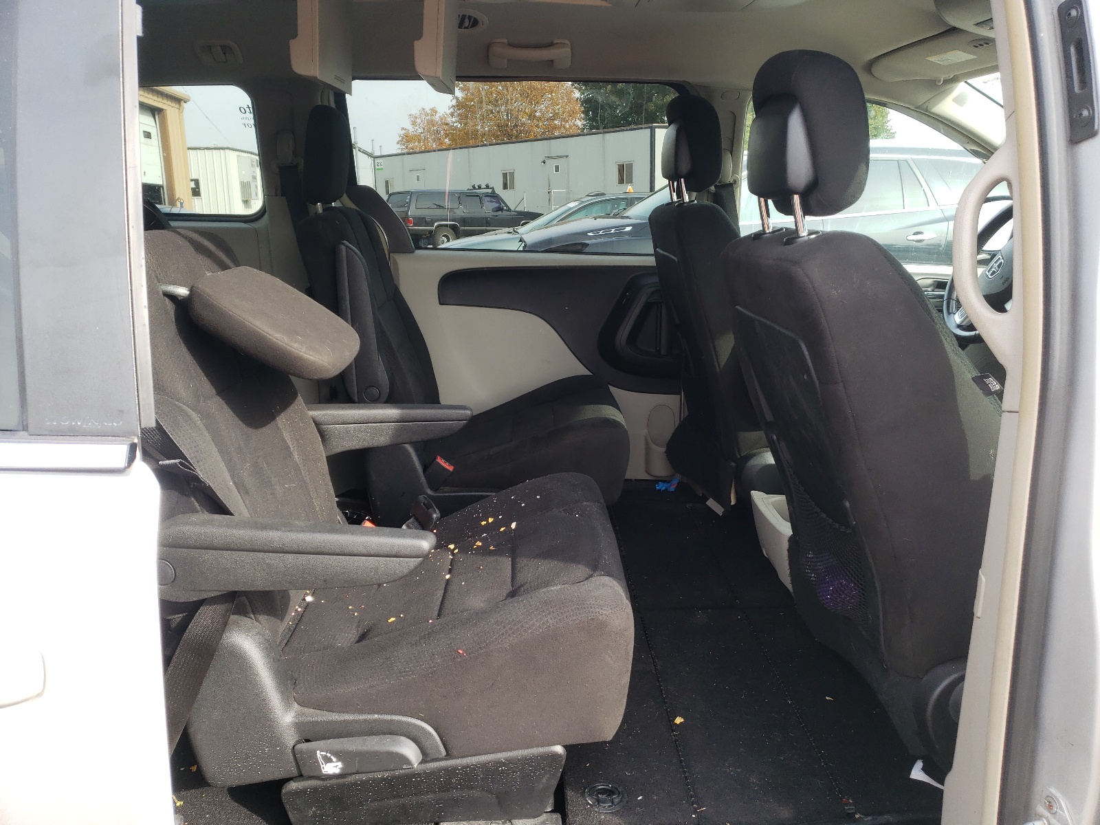 صورة رقم 6 من المزاد - 2012 DODGE GRAND CARA مع VIN 2C4RDGDG1CR105202