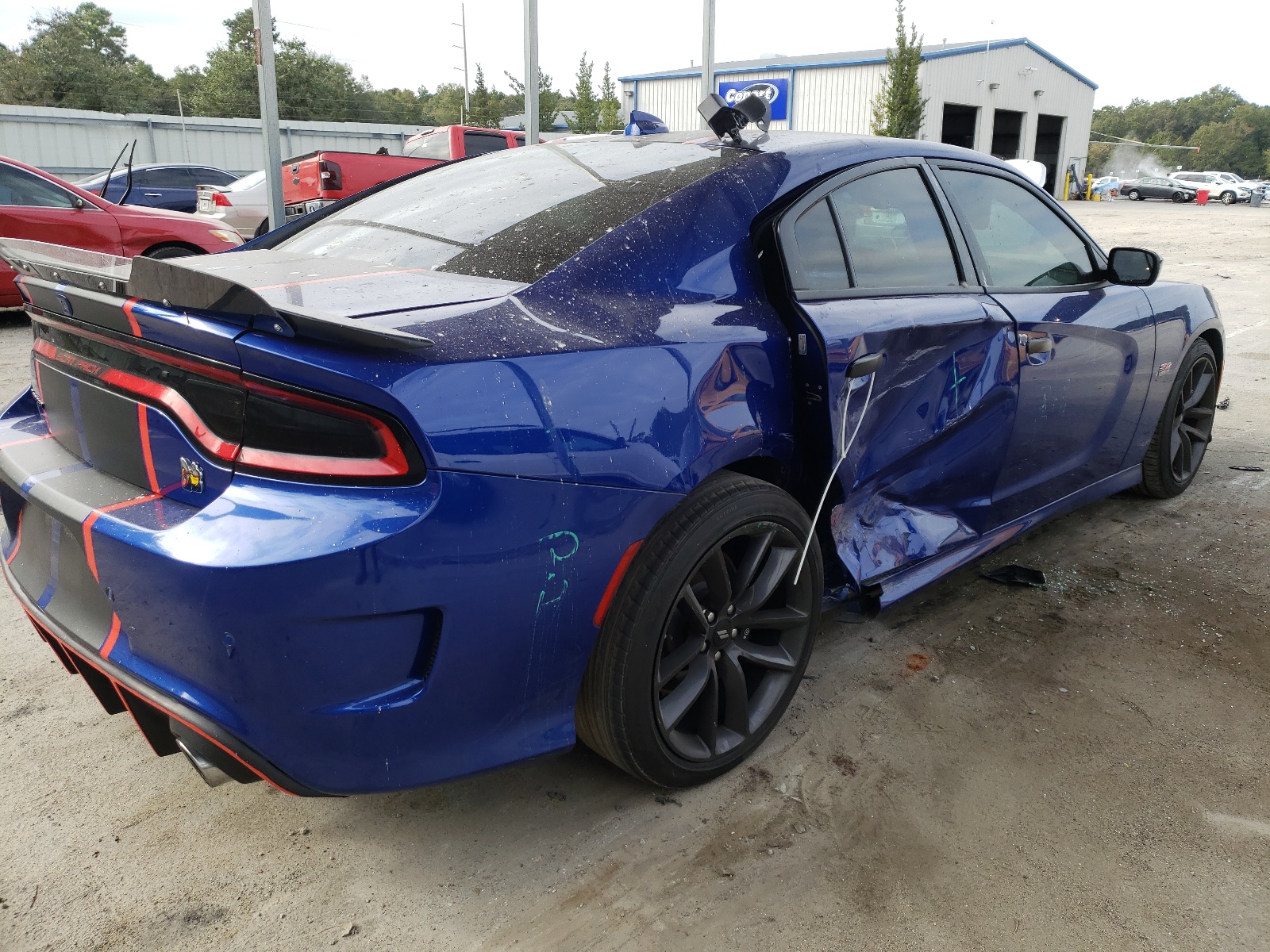 Photo 4 from auction – 2019 DODGE CHARGER SC with VIN 2C3CDXGJXKH689007