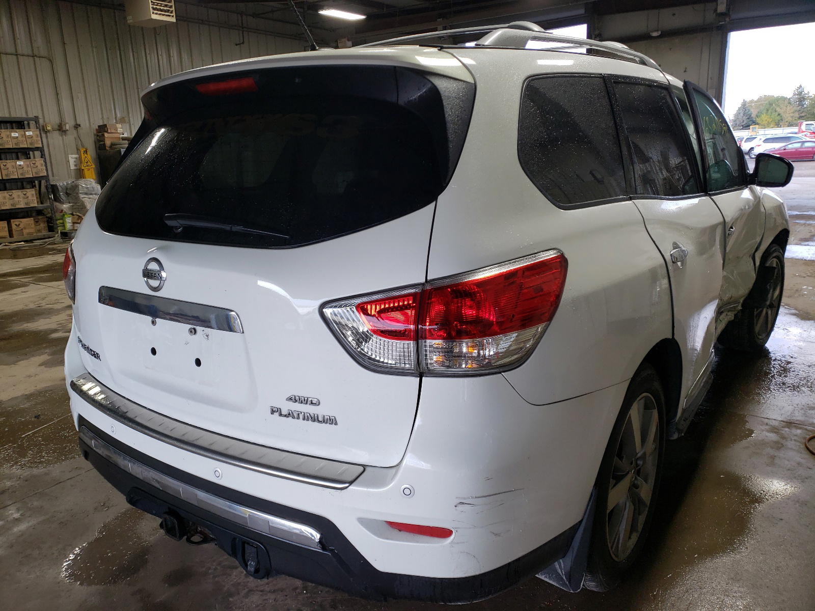 Photo 4 from auction – 2013 NISSAN PATHFINDER with VIN 5N1AR2MM3DC677322