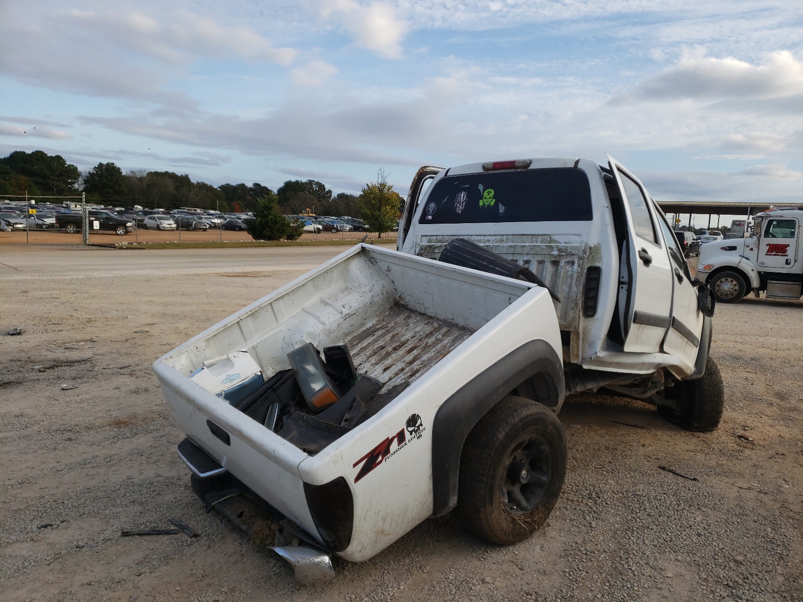 Photo 4 from auction – 2006 CHEVROLET COLORADO with VIN 1GCDS136368136845
