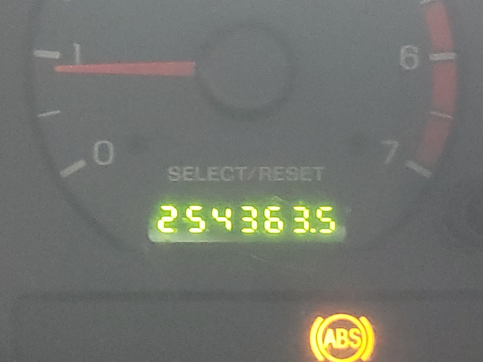 Photo 8 from auction – 2004 FORD MUSTANG with VIN 1FAFP40614F182303