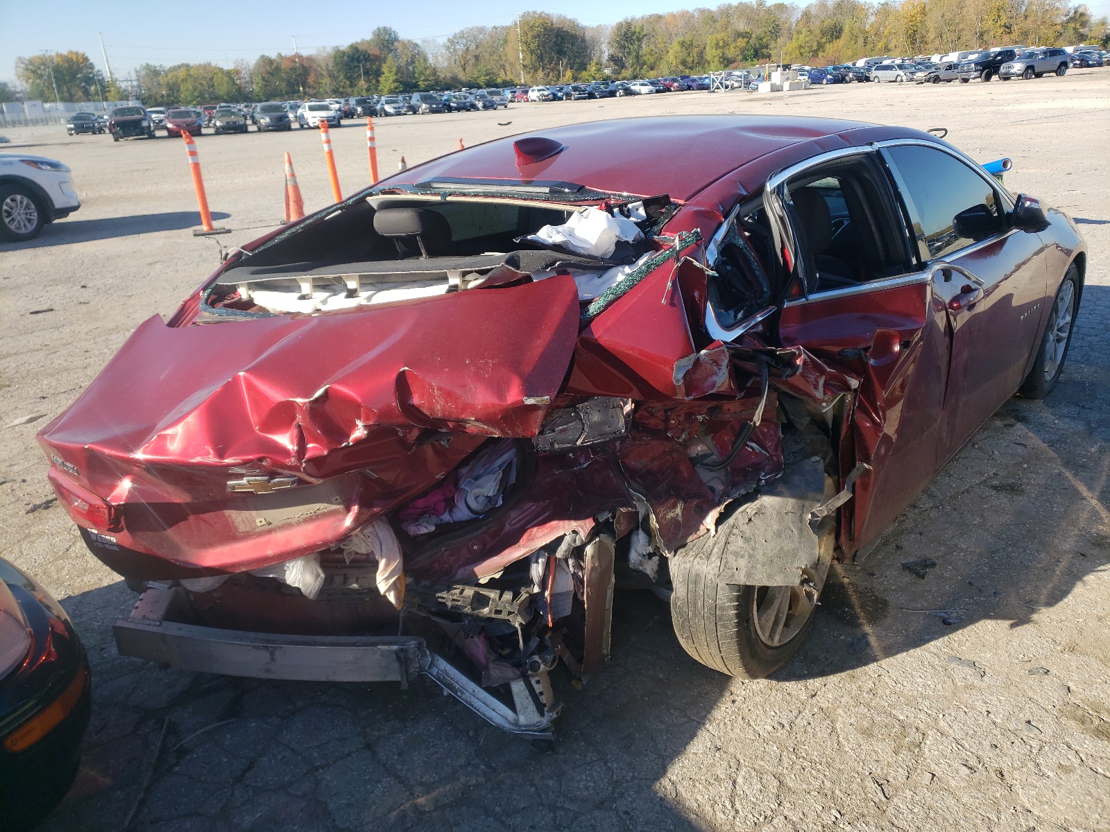Photo 4 from auction – 2017 CHEVROLET MALIBU LT with VIN 1G1ZE5ST0HF245914
