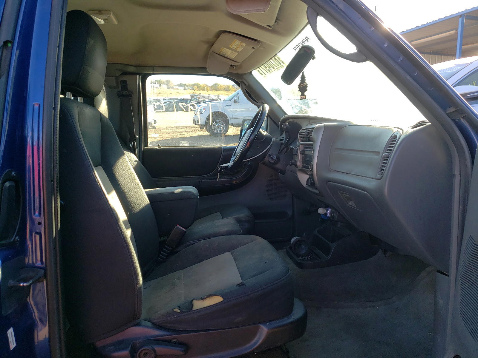 Photo 5 from auction – 2011 FORD RANGER SUP with VIN 1FTLR4FE5BPA46821