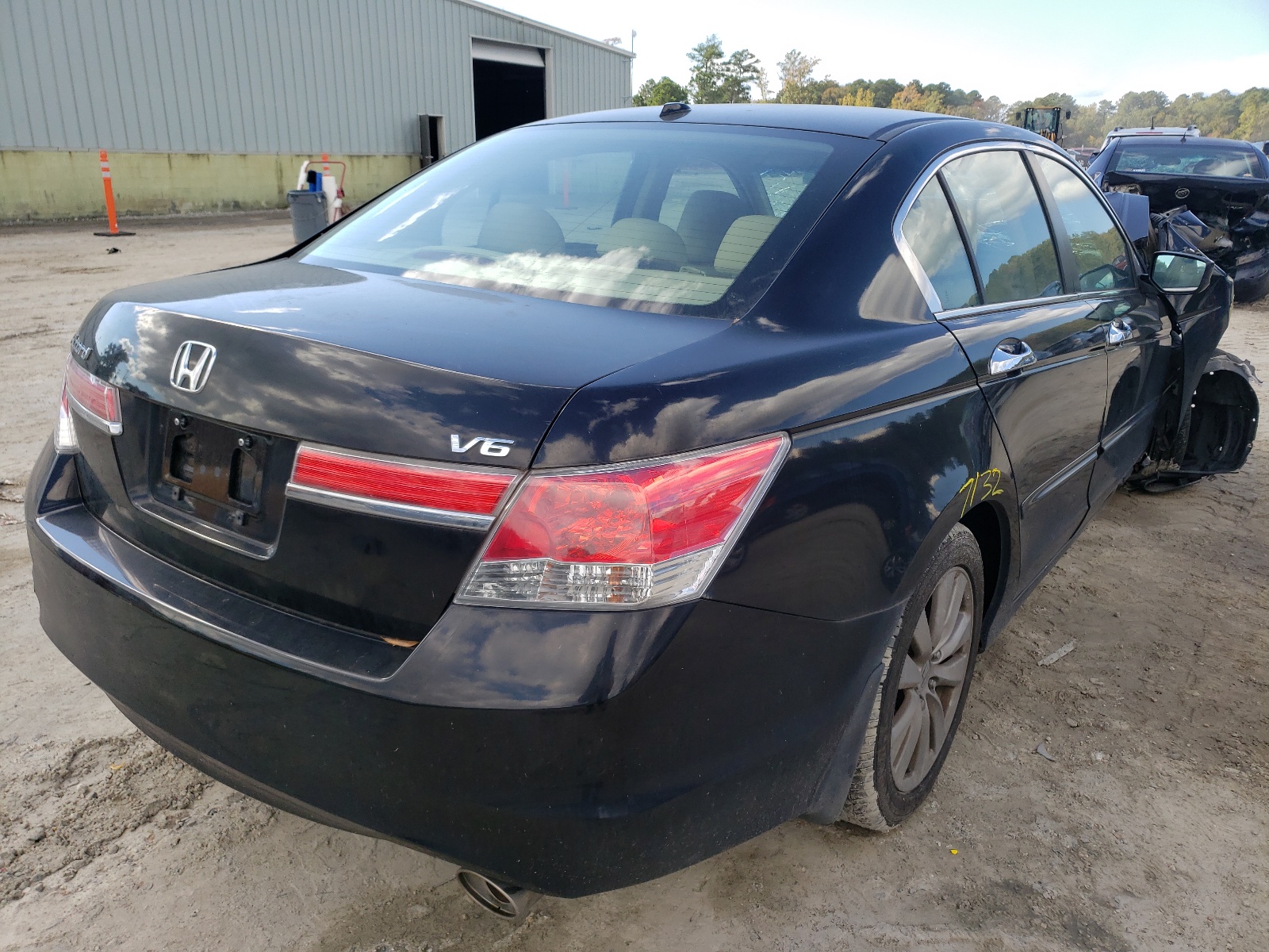 Photo 4 from auction – 2012 HONDA ACCORD EXL with VIN 1HGCP3F81CA039008