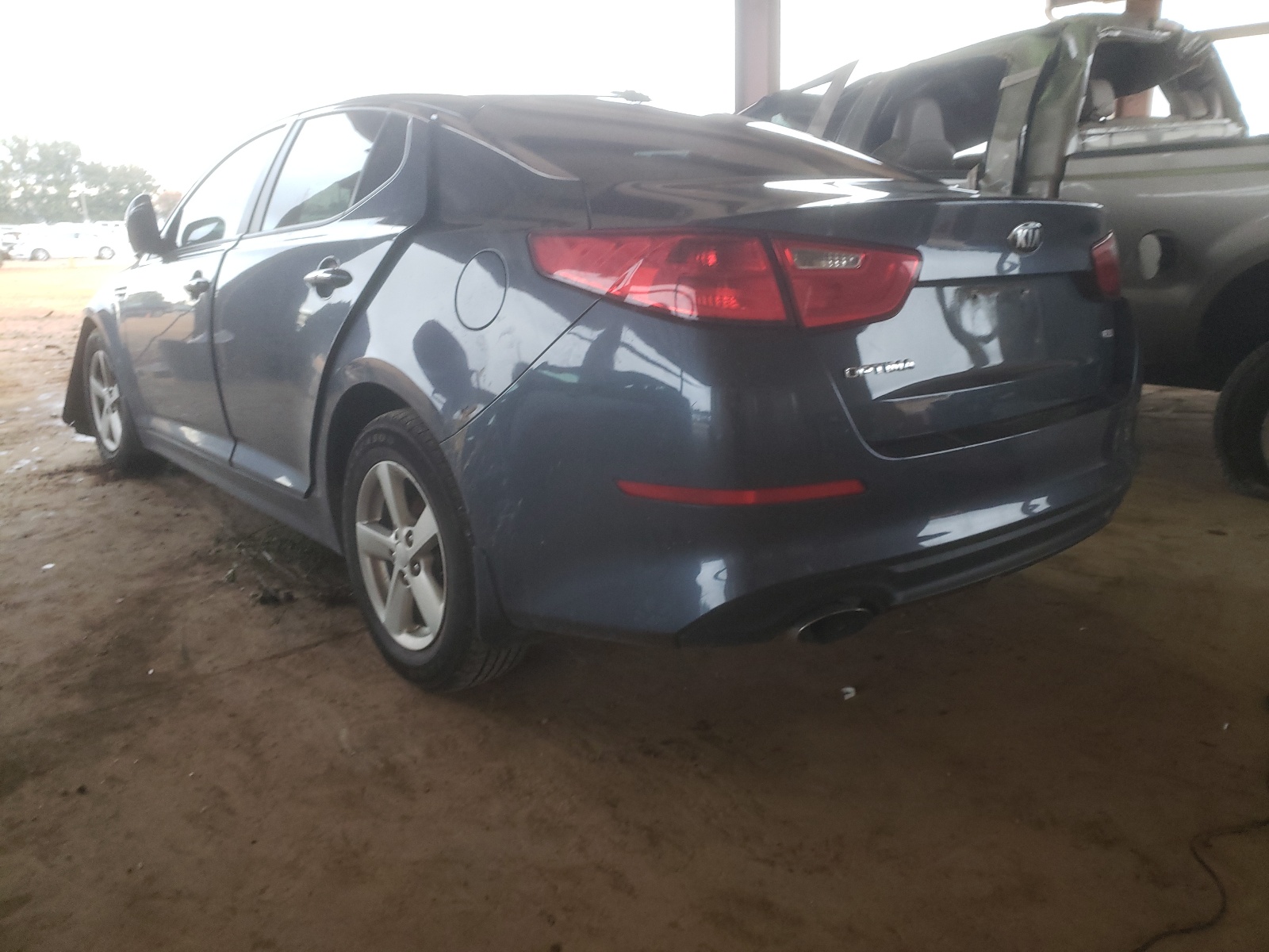 Photo 3 from auction – 2015 KIA OPTIMA LX with VIN 5XXGM4A70FG490324