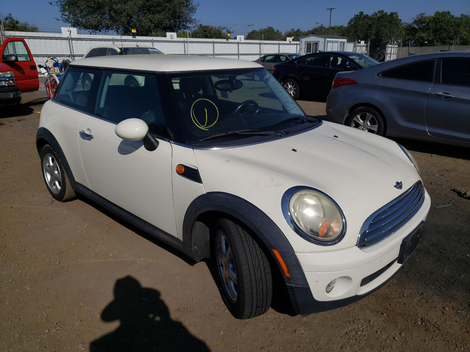 MINI COOPER 2009 with VIN WMWMF335X9TU71753 - Photo from auction