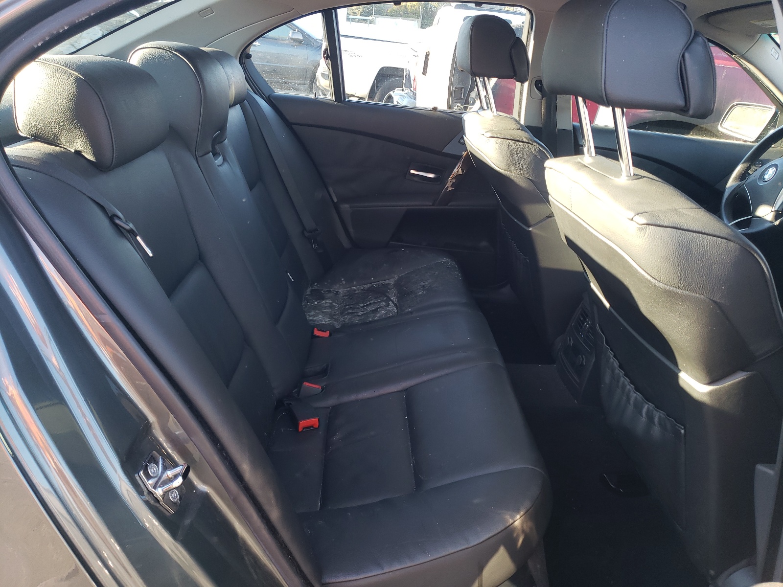 Foto 6 de la subasta – 2004 BMW 545 I con VIN WBANB33524B108359