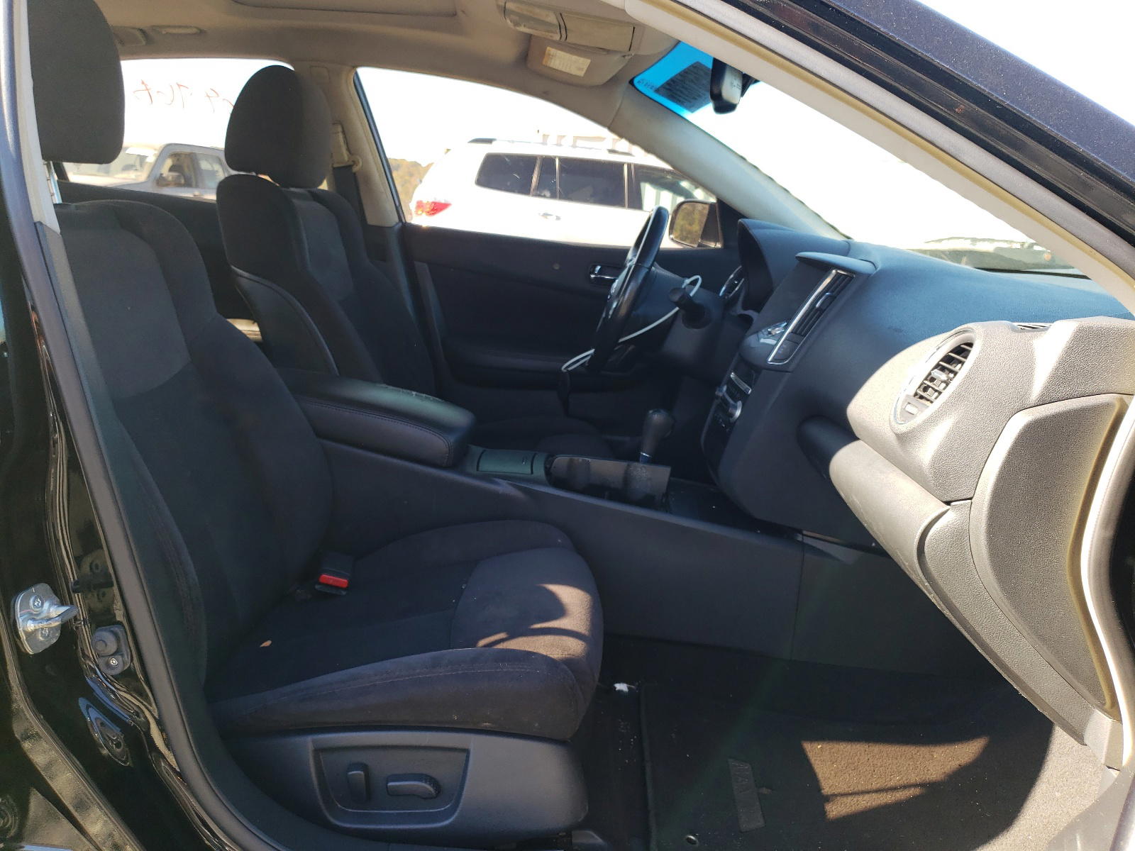Photo 5 from auction – 2012 NISSAN MAXIMA S with VIN 1N4AA5AP4CC823355