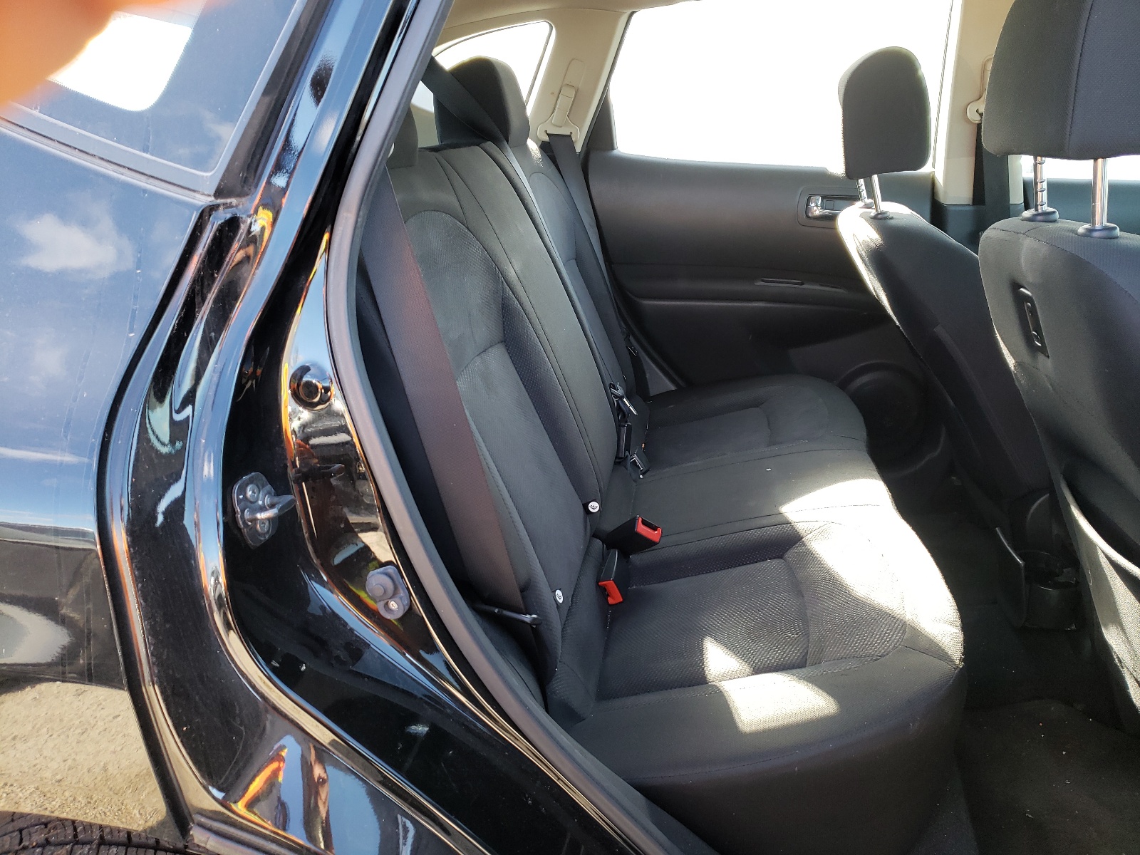 Photo 6 from auction – 2014 NISSAN ROGUE SELE with VIN JN8AS5MVXEW709688