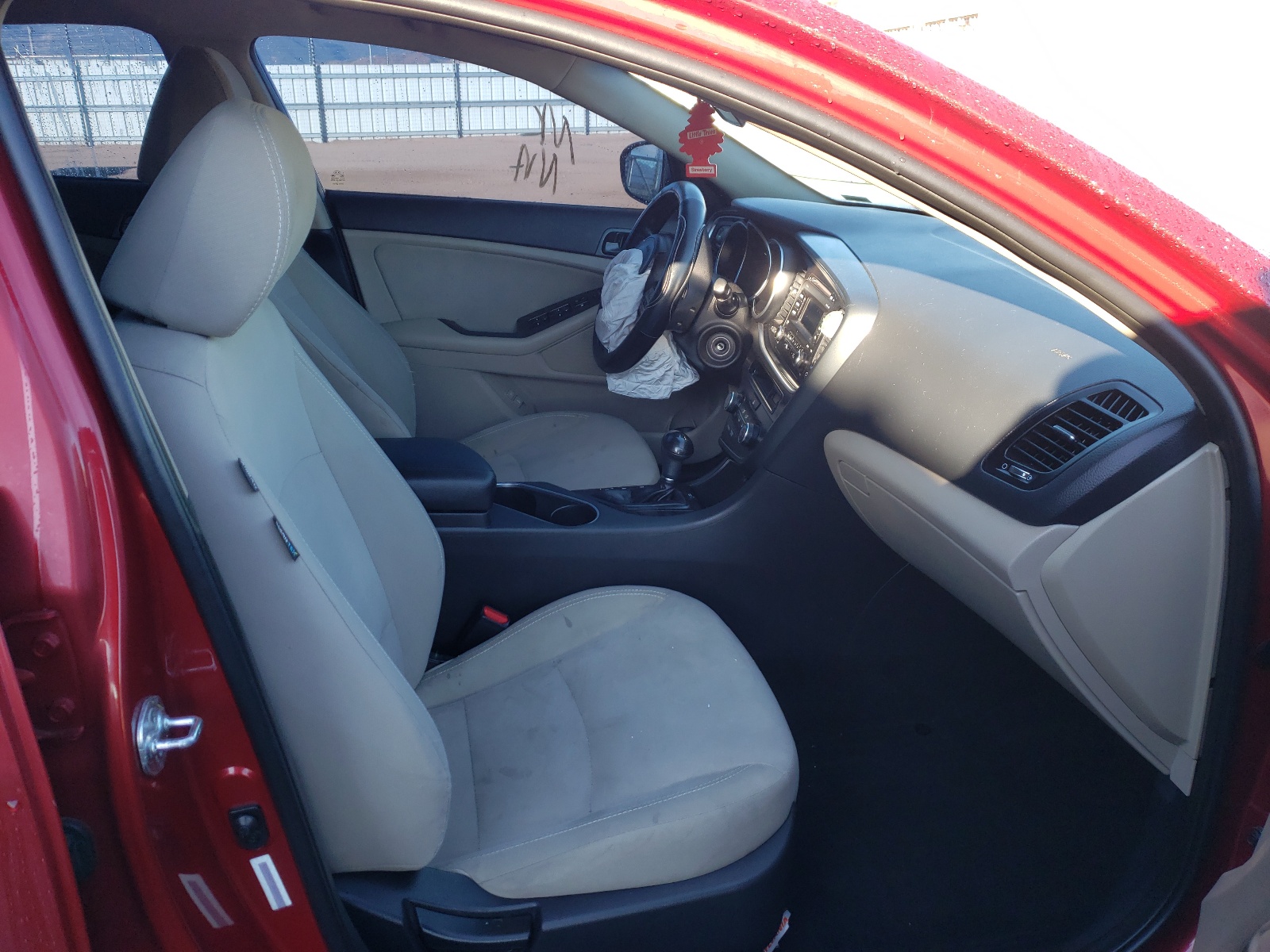 Photo 5 from auction – 2014 KIA OPTIMA EX with VIN 5XXGM4A77EG326194