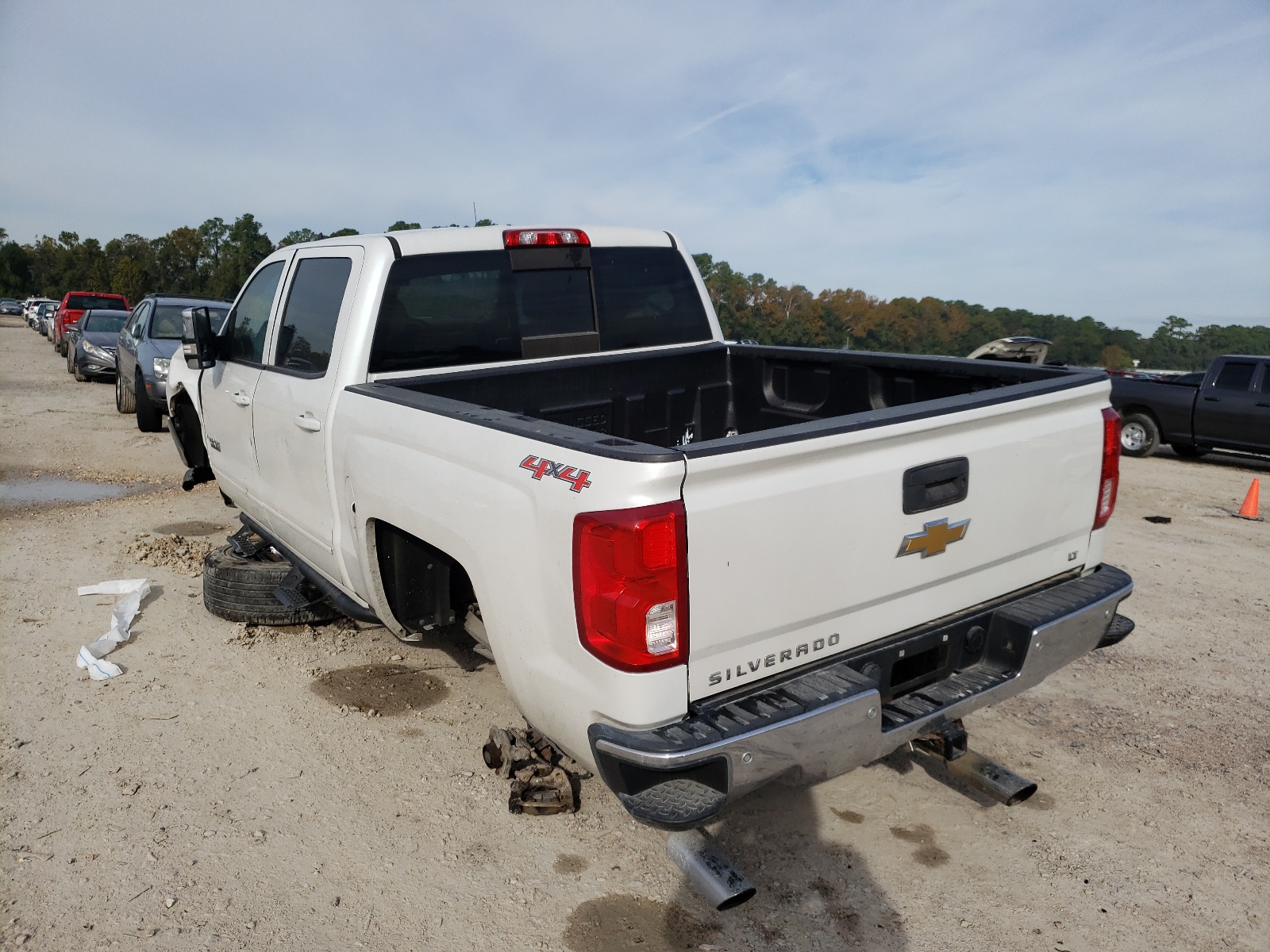 صورة رقم 3 من المزاد - 2016 CHEVROLET SILVERADO مع VIN 3GCUKREC3GG262135