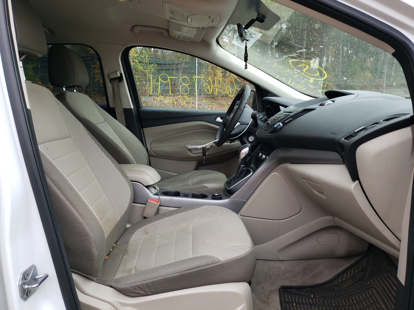 Photo 5 from auction – 2013 FORD ESCORT SE with VIN 1FMCU9GX3DUA24845