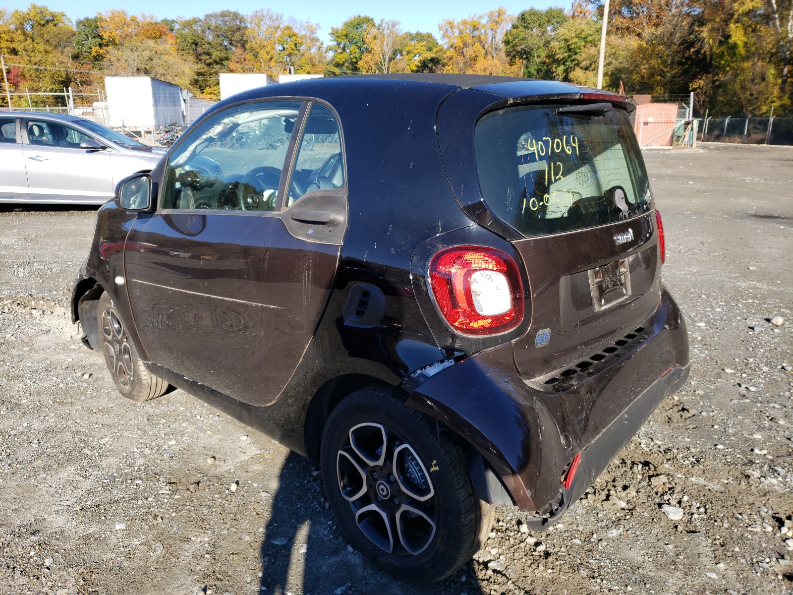 Zdjęcie 3 z aukcji – 2018 SMART FORTWO z VIN WMEFJ9BA6JK311604