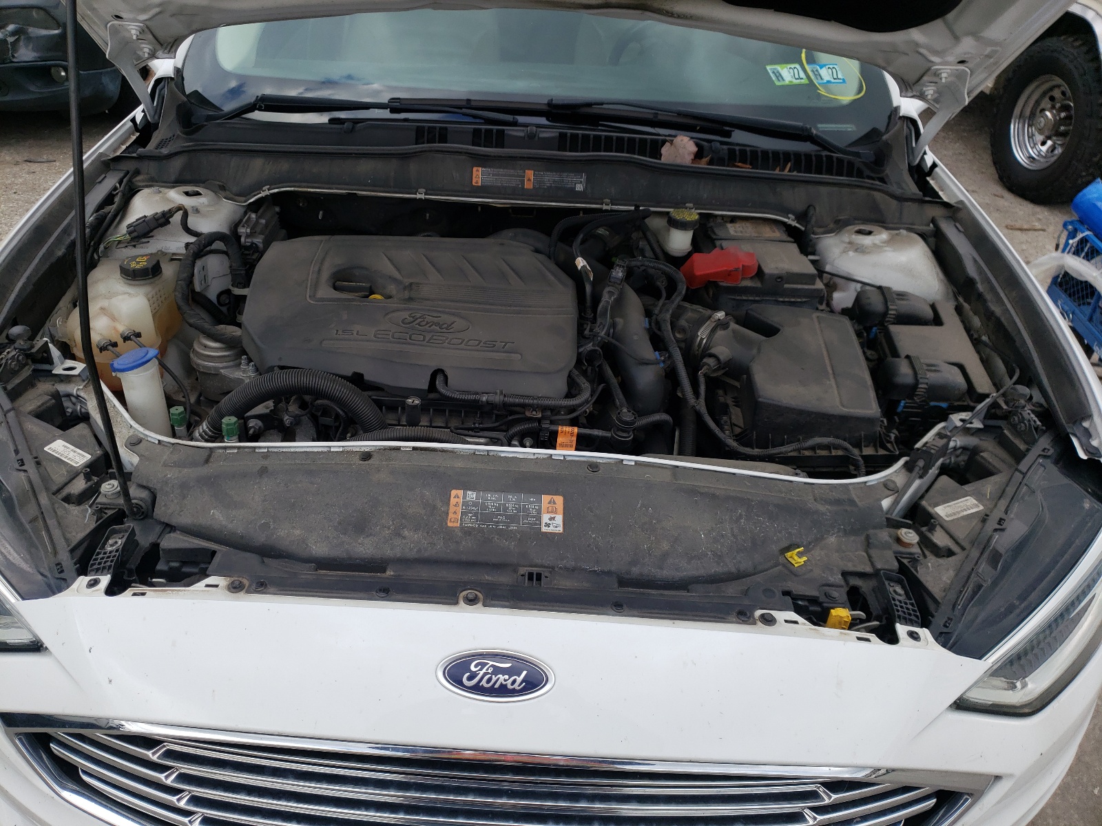 Photo 7 from auction – 2017 FORD FUSION SE with VIN 3FA6P0HDXHR143701