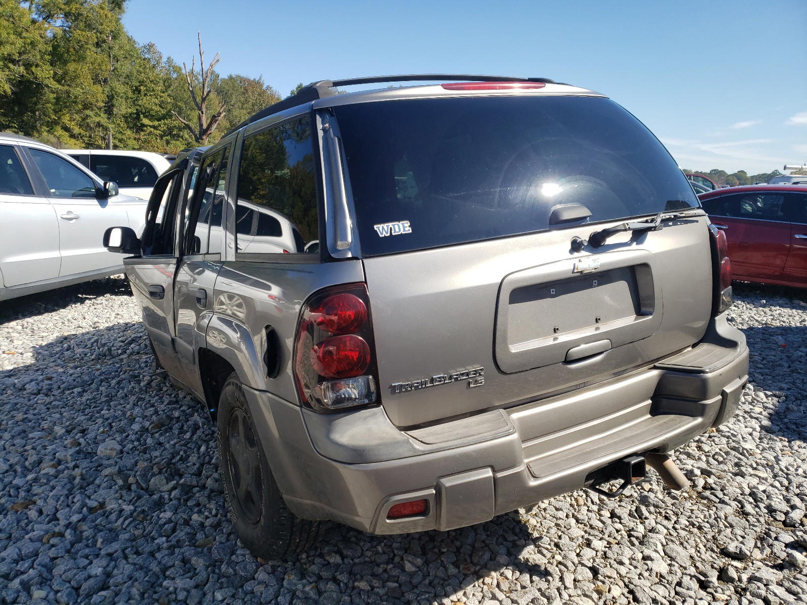 Photo 3 from auction – 2005 CHEVROLET TRAILBLAZE with VIN 1GNDT13S852307902