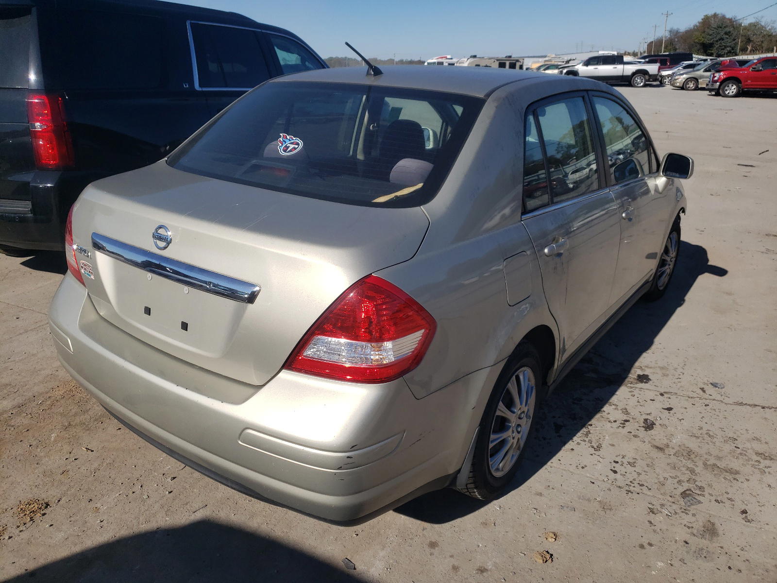 Photo 4 from auction – 2008 NISSAN VERSA S with VIN 3N1BC11E38L352605