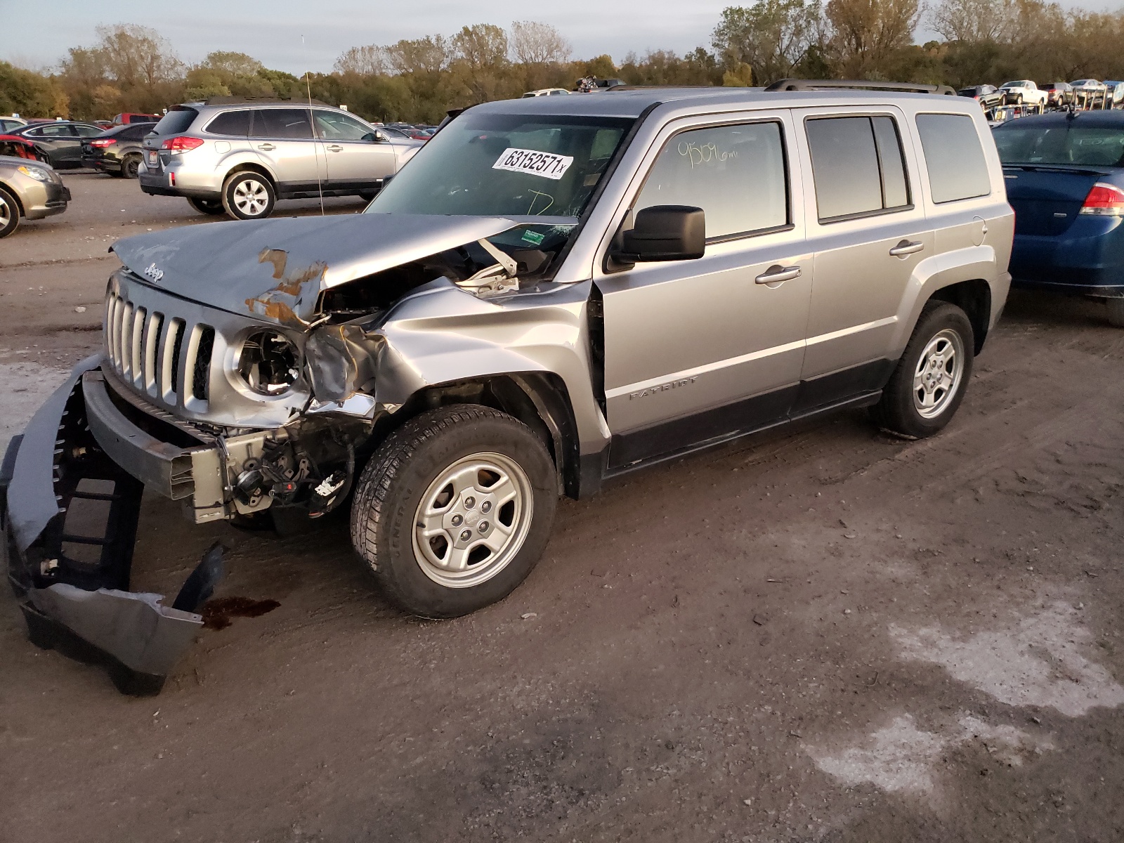 Photo 2 from auction – 2015 JEEP PATRIOT SP with VIN 1C4NJPBB2FD204469