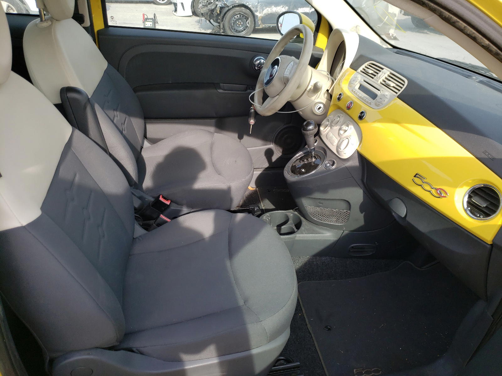 Photo 5 from auction – 2012 FIAT 500 POP with VIN 3C3CFFDR0CT120965