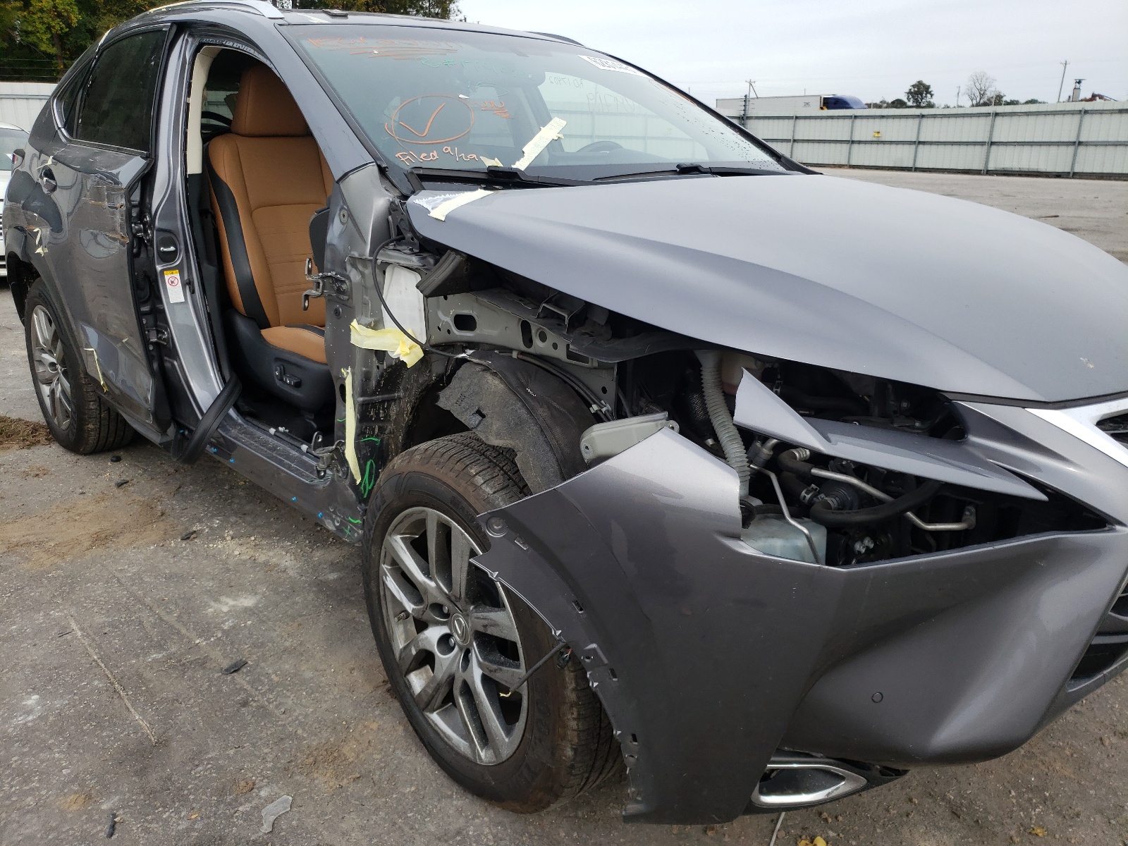 Photo 9 from auction – 2015 LEXUS NX 200T with VIN JTJYARBZ4F2017328