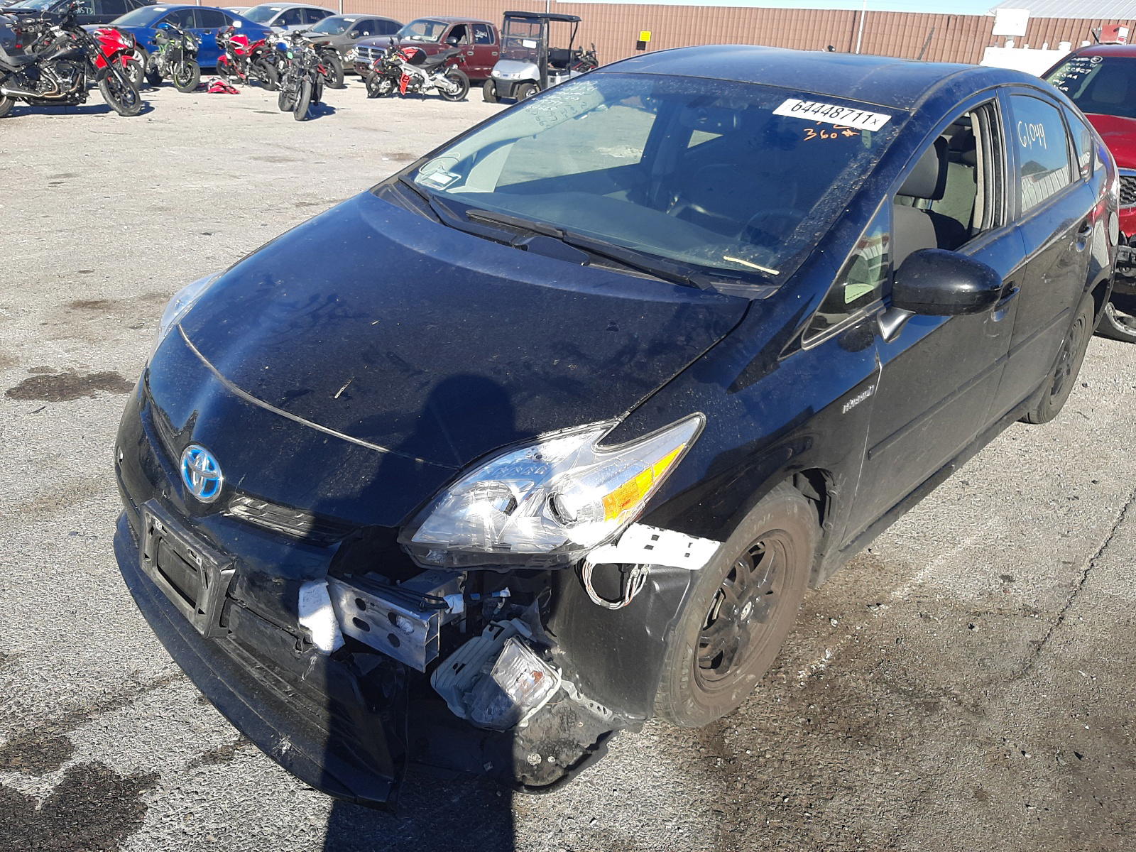 Photo 2 from auction – 2015 TOYOTA PRIUS with VIN JTDKN3DU7F0453646