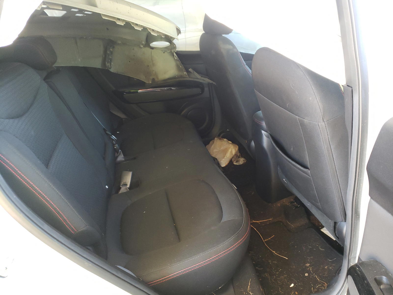 Photo 6 from auction – 2016 KIA SOUL + with VIN KNDJP3A58G7400806