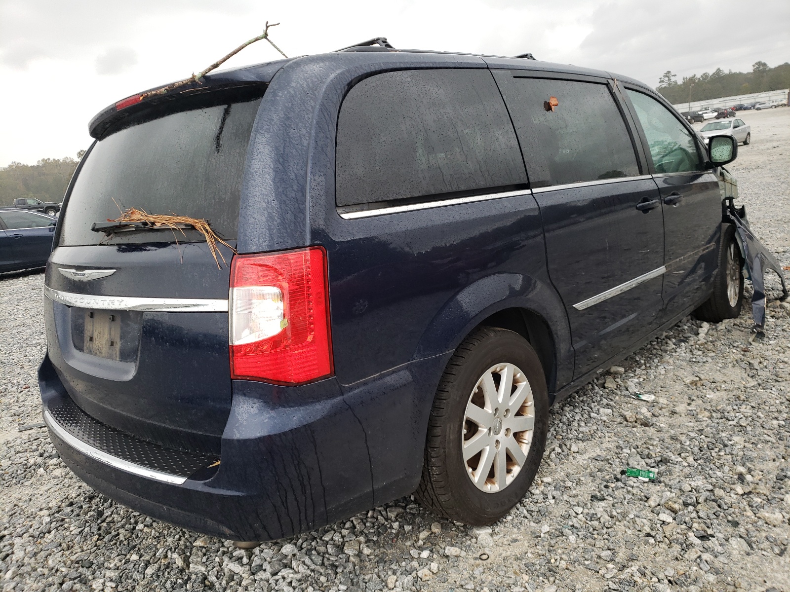 Photo 4 from auction – 2013 CHRYSLER TOWN & COU with VIN 2C4RC1BG7DR806315