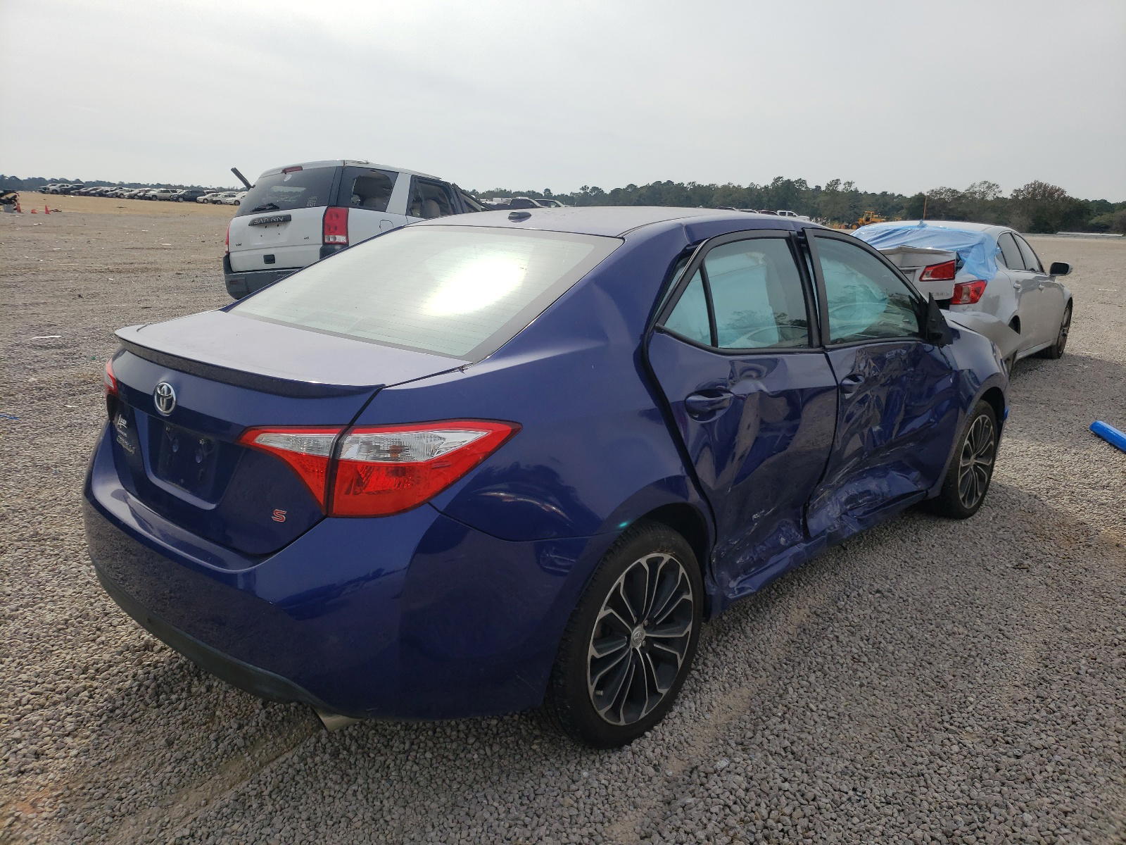 Photo 4 from auction – 2014 TOYOTA COROLLA L with VIN 5YFBURHEXEP075755