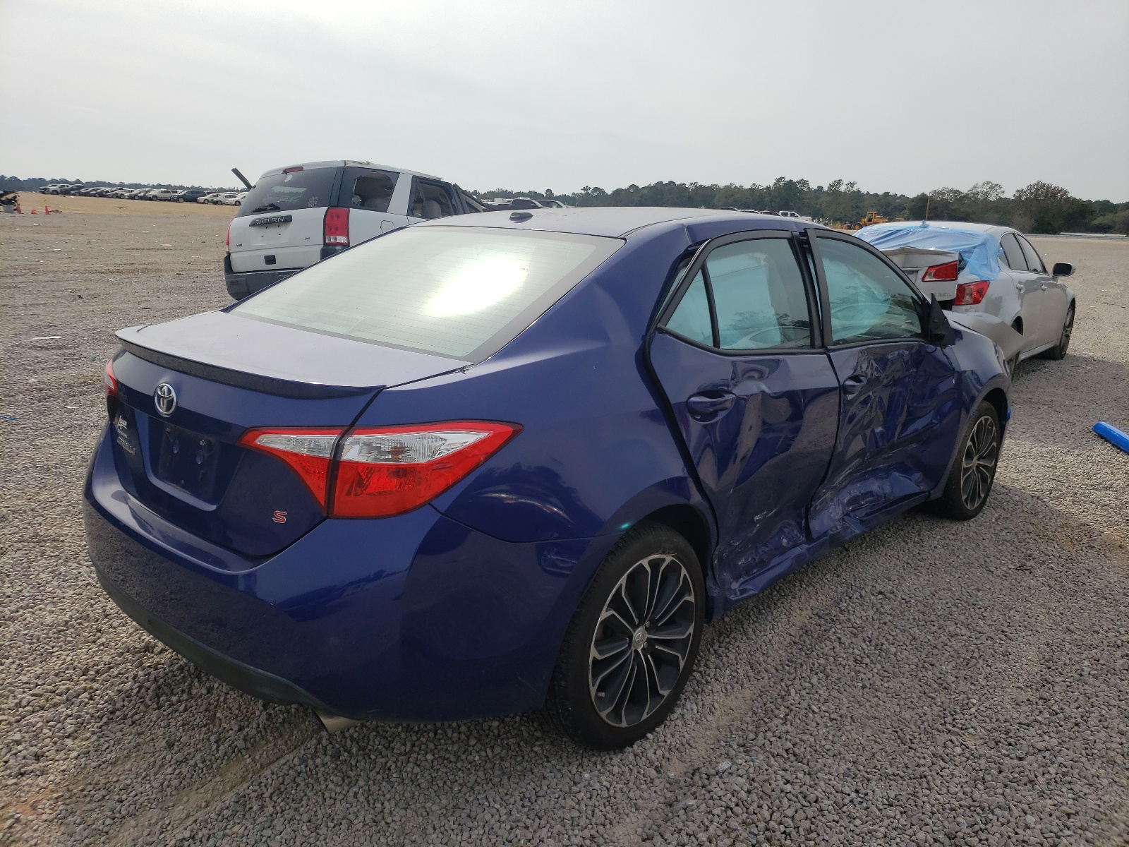 Фото 4 с аукциона – 2014 TOYOTA COROLLA L с VIN 5YFBURHEXEP075755