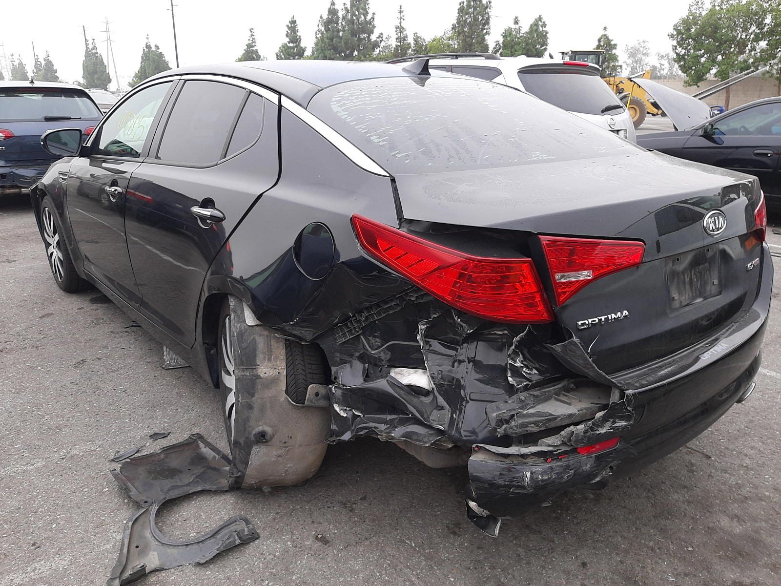 Photo 3 from auction – 2011 KIA OPTIMA EX with VIN KNAGN4A75B5142625