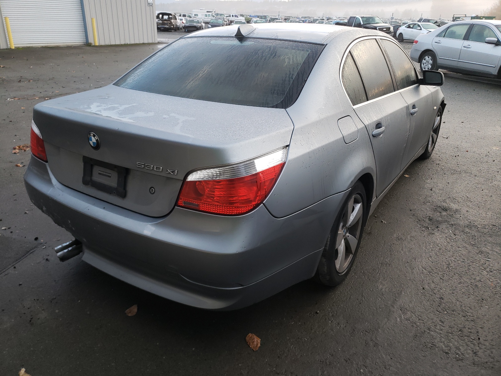 Photo 4 from auction – 2007 BMW 530 XI with VIN WBANF73507CU27642