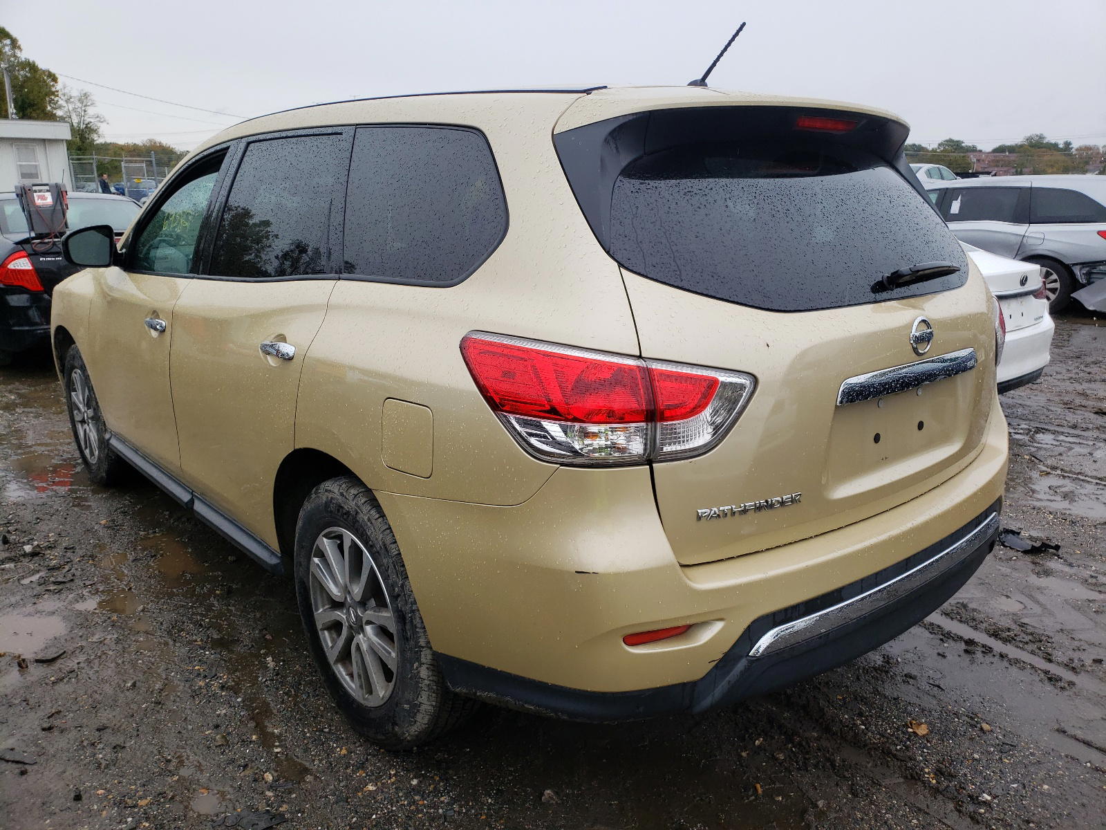 Photo 3 from auction – 2013 NISSAN PATHFINDER with VIN 5N1AR2MN7DC619481
