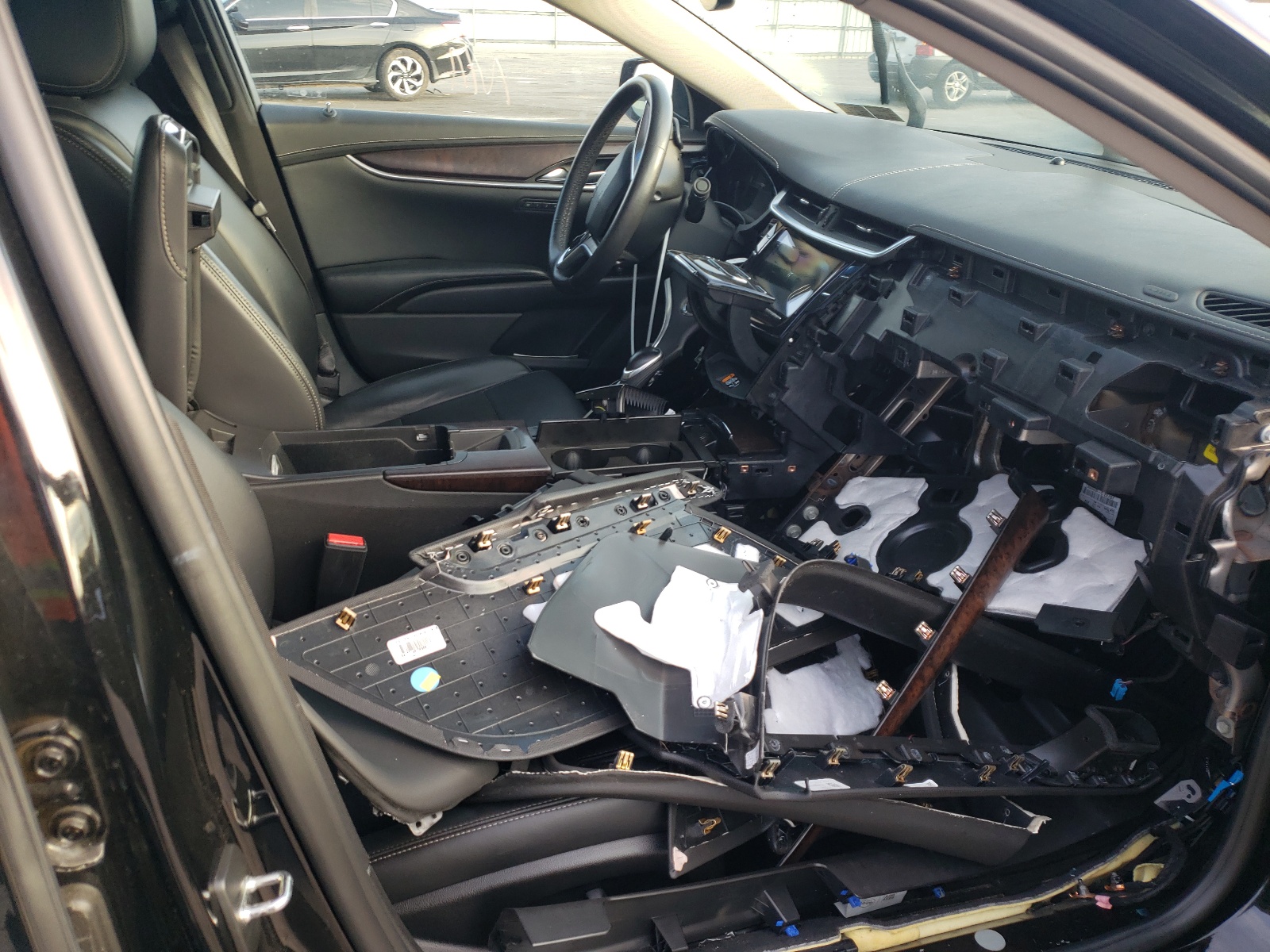 Photo 5 from auction – 2018 CADILLAC XTS LUXURY with VIN 2G61N5S33J9160989