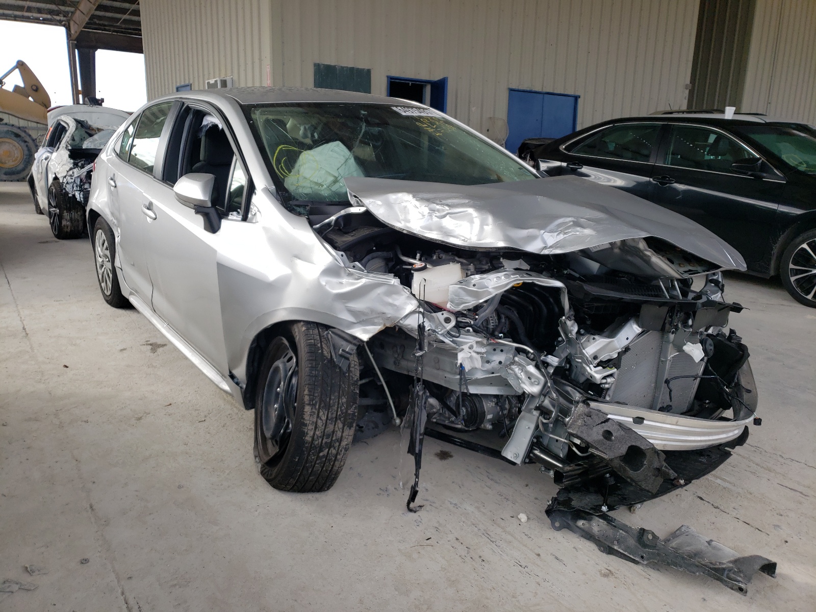 TOYOTA COROLLA LE 2021 with VIN JTDEPMAE7MJ178099 - Photo from auction