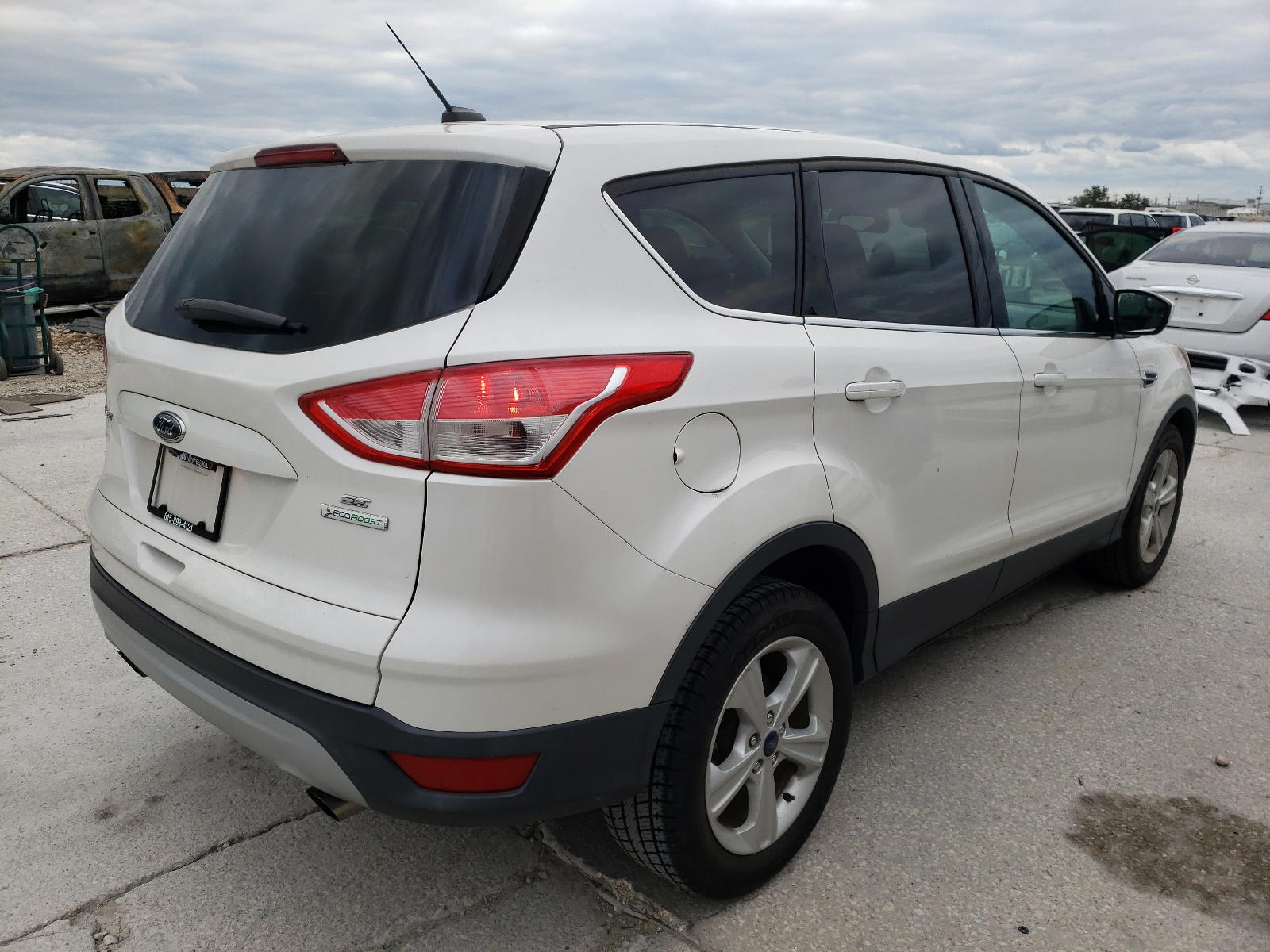 Photo 4 from auction – 2014 FORD ESCAPE SE with VIN 1FMCU0G9XEUC16262