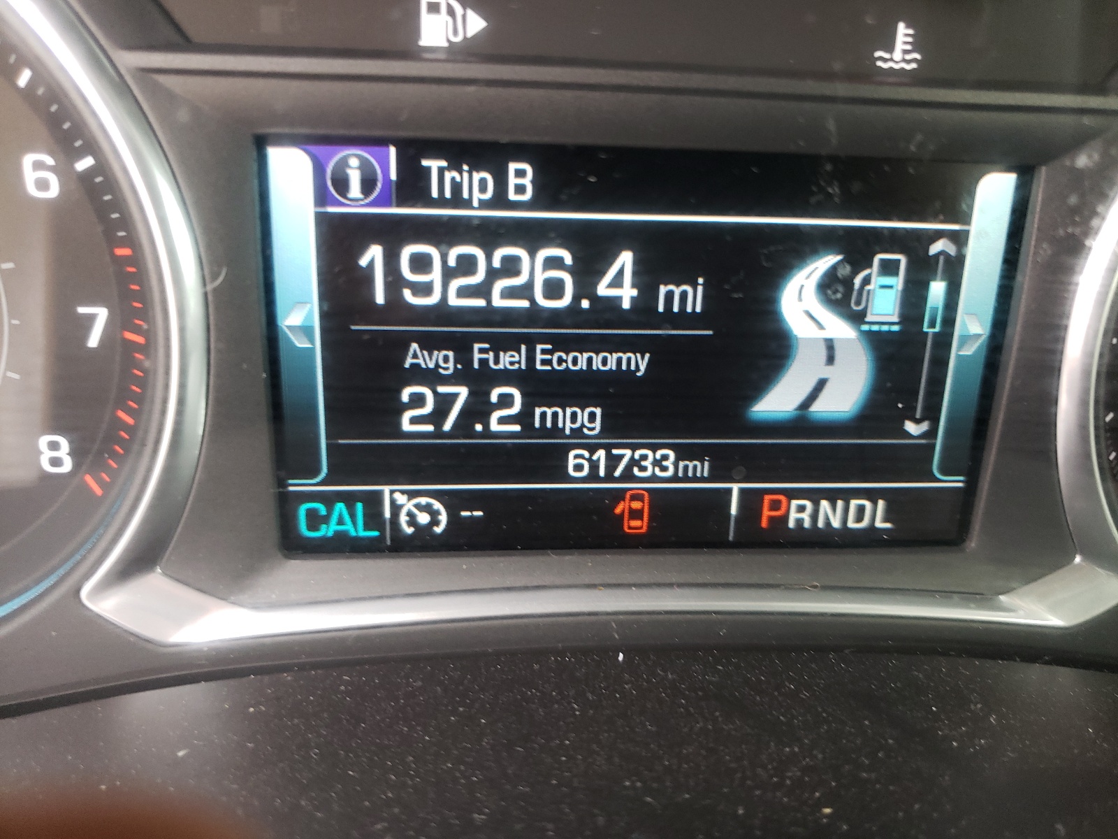 Photo 8 from auction – 2018 CHEVROLET MALIBU LT with VIN 1G1ZD5STXJF123893