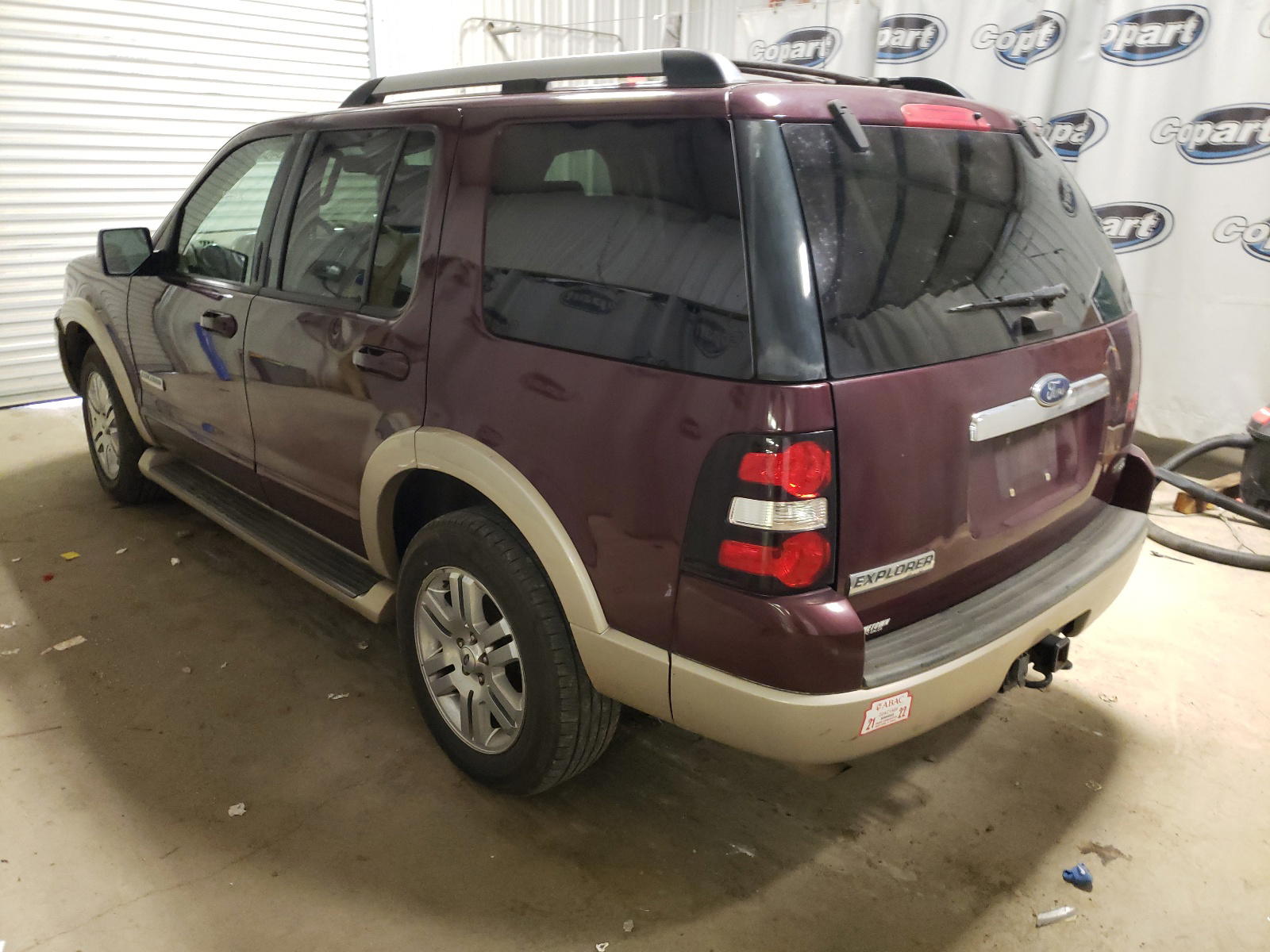 Photo 3 from auction – 2007 FORD EXPLORER E with VIN 1FMEU74E47UB86245