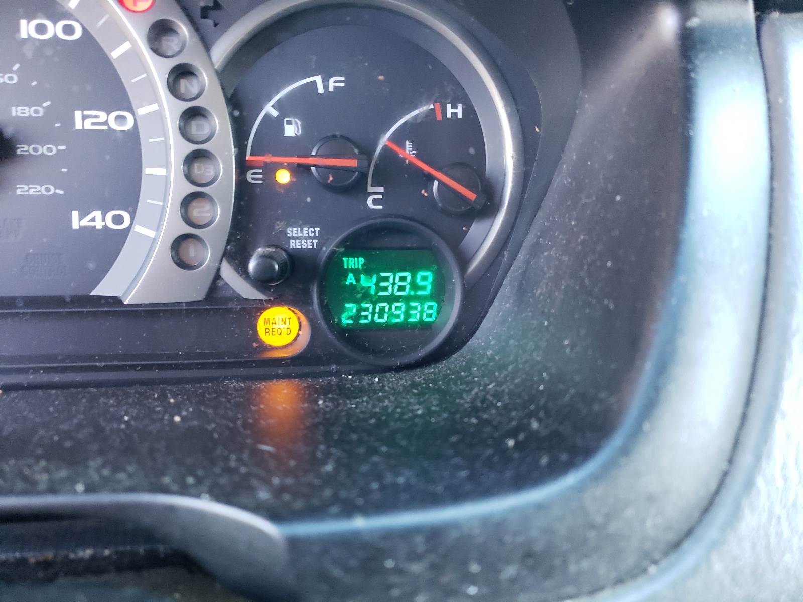 Photo 8 from auction – 2004 HONDA PILOT EXL with VIN 2HKYF18784H573861