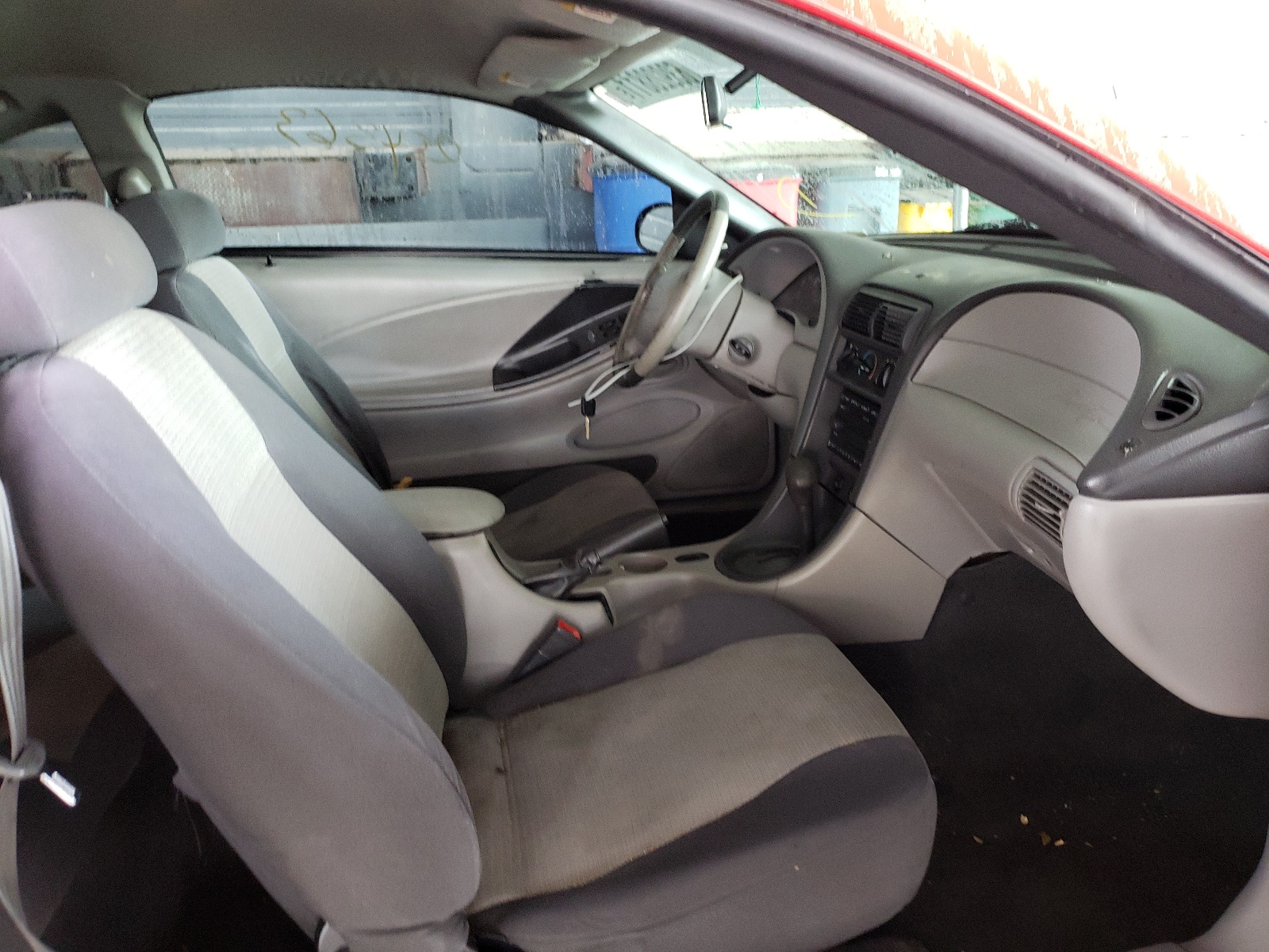 Photo 5 from auction – 2004 FORD MUSTANG with VIN 1FAFP40614F182303