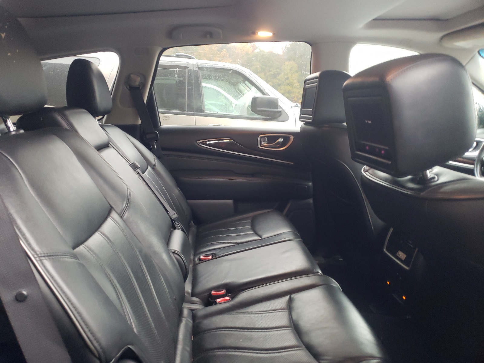 Photo 6 from auction – 2014 INFINITI QX60 with VIN 5N1AL0MN5EC509679