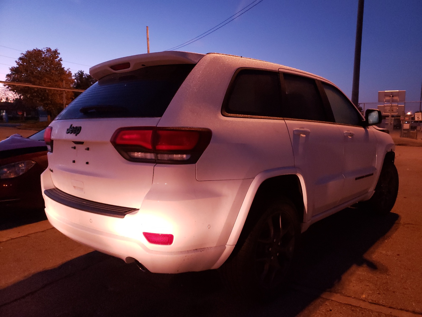 Photo 4 from auction – 2021 JEEP GRAND CHER with VIN 1C4RJFBG3MC807246