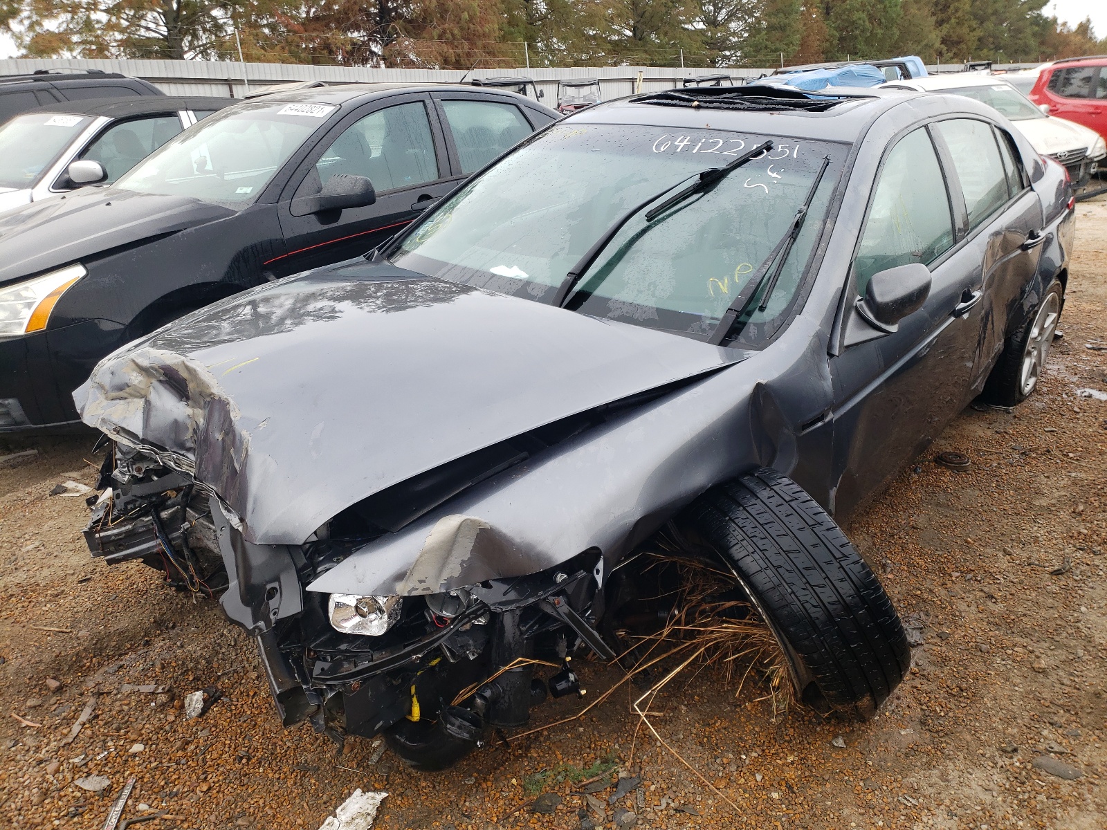 Photo 2 from auction – 2005 ACURA TL with VIN 19UUA66205A033948
