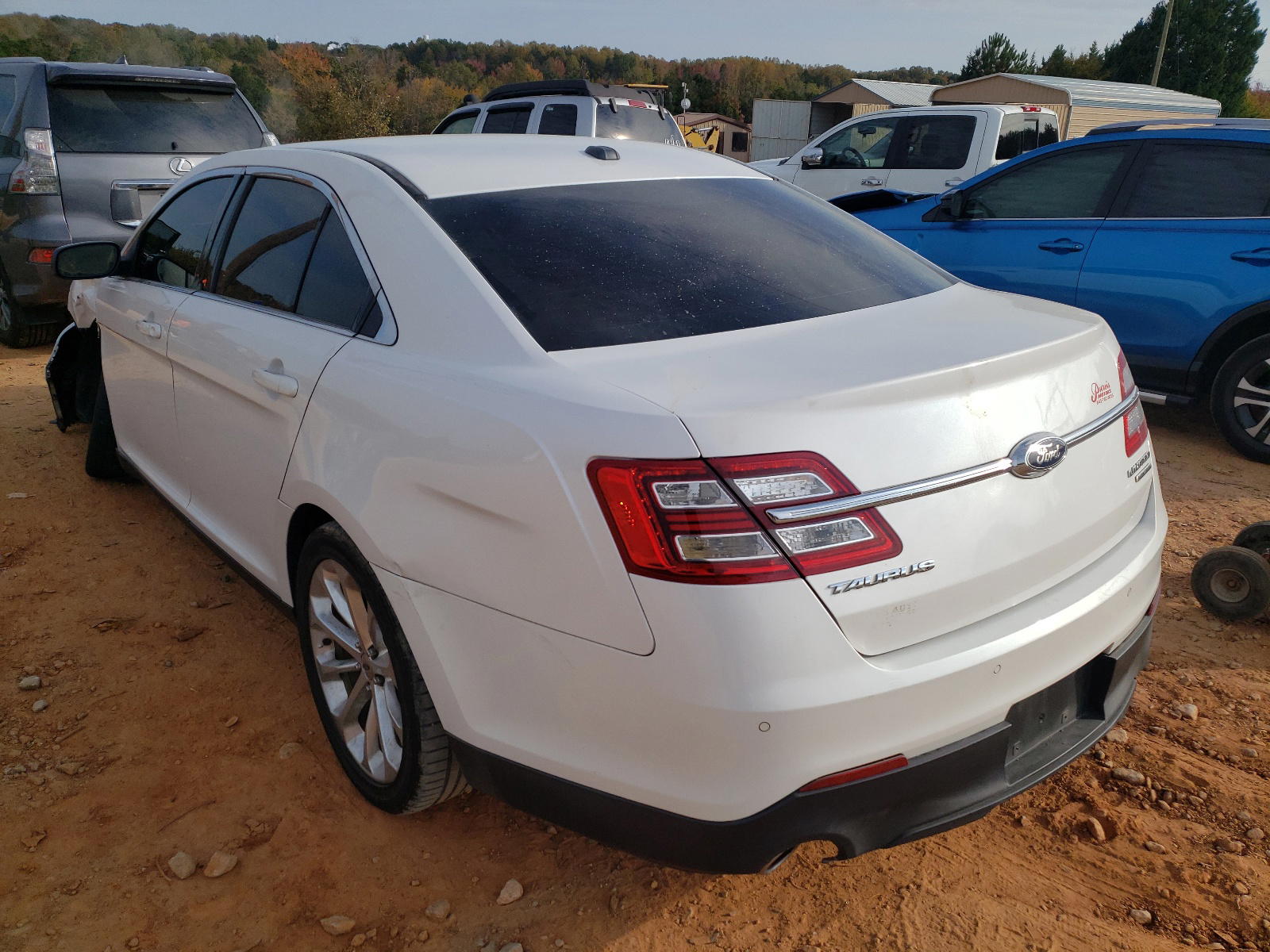 Photo 3 from auction – 2014 FORD TAURUS LIM with VIN 1FAHP2F83EG132729