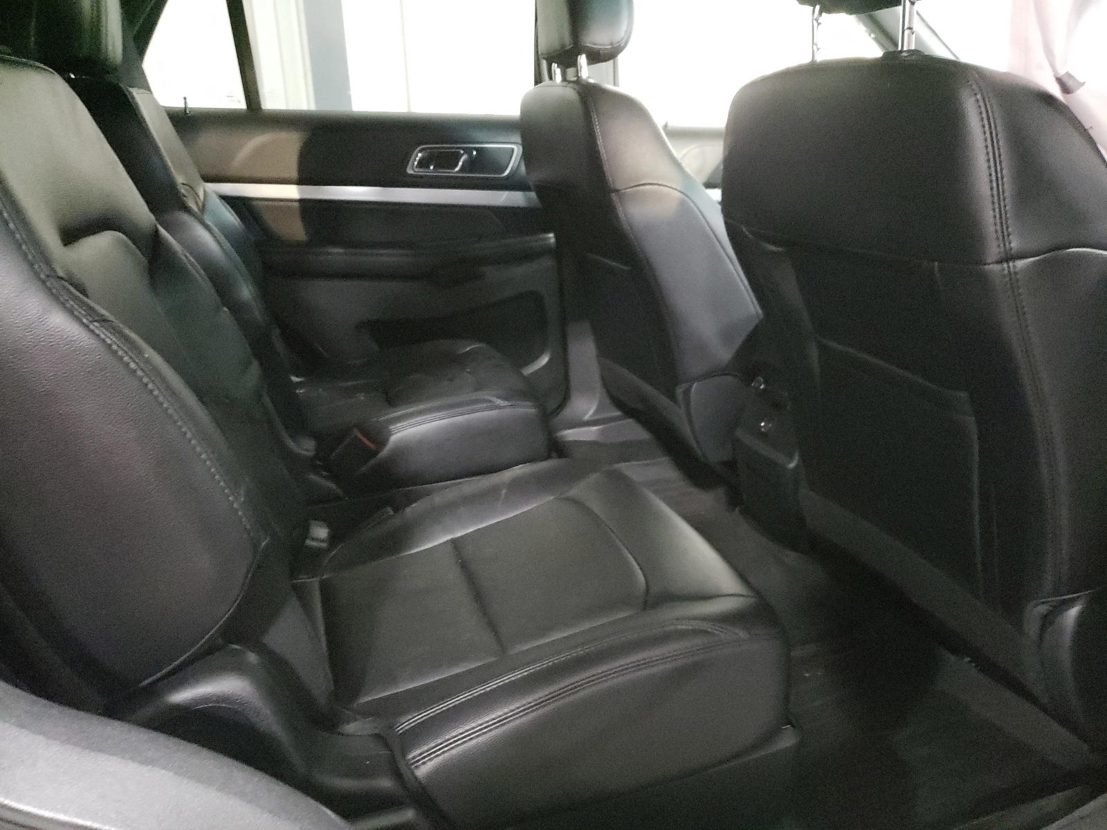 Photo 6 from auction – 2016 FORD EXPLORER X with VIN 1FM5K8D82GGD02479