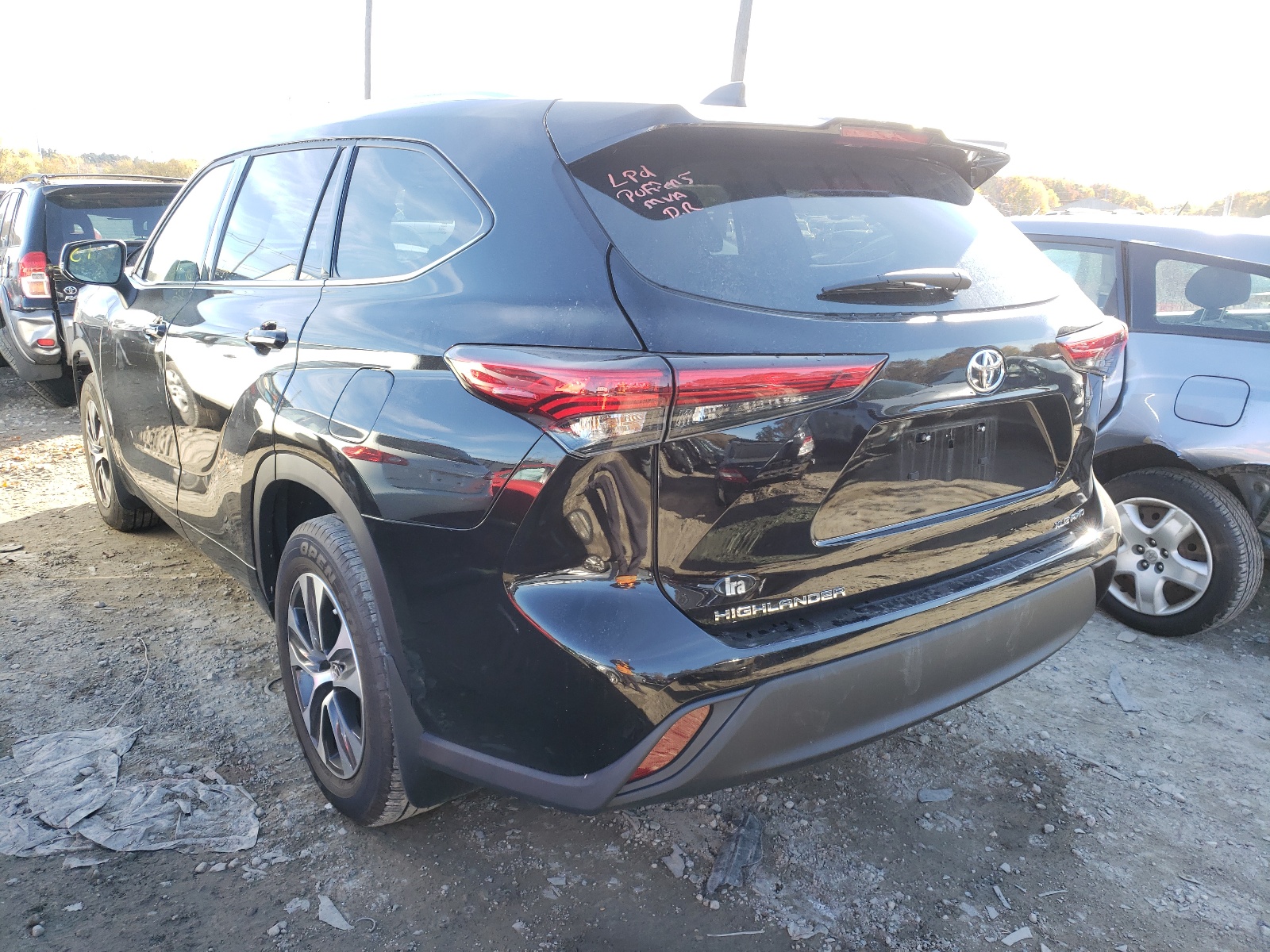 Photo 3 from auction – 2020 TOYOTA HIGHLANDER with VIN 5TDGZRBH7LS031260
